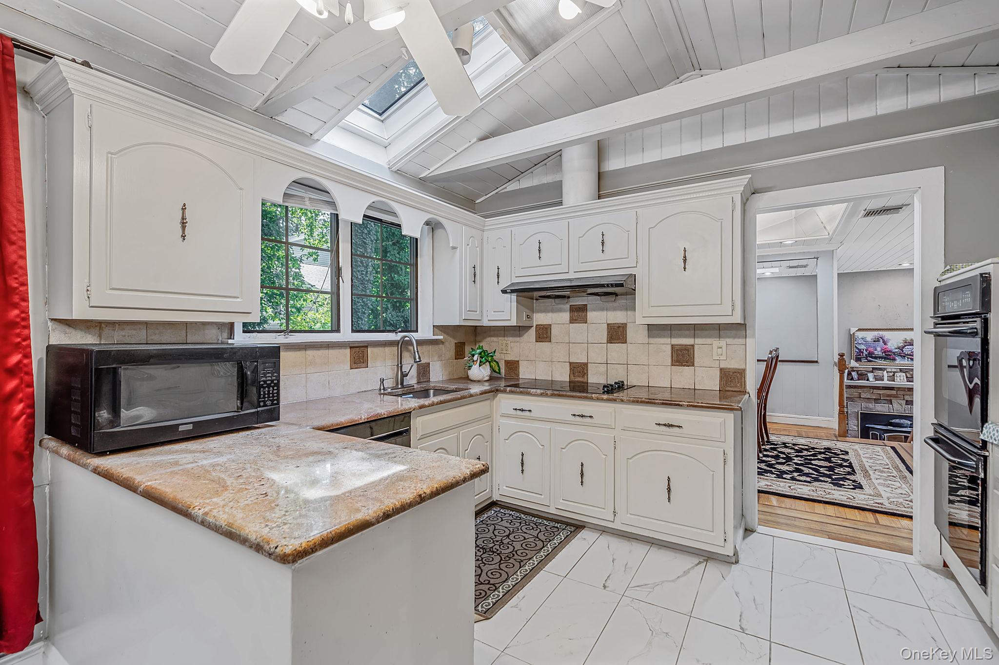 23 Colonial Drive – For Sale photo 18
