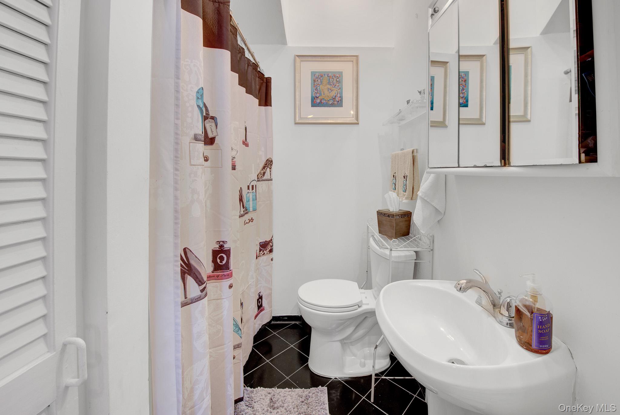 76 Suffolk Road – For Sale photo 18