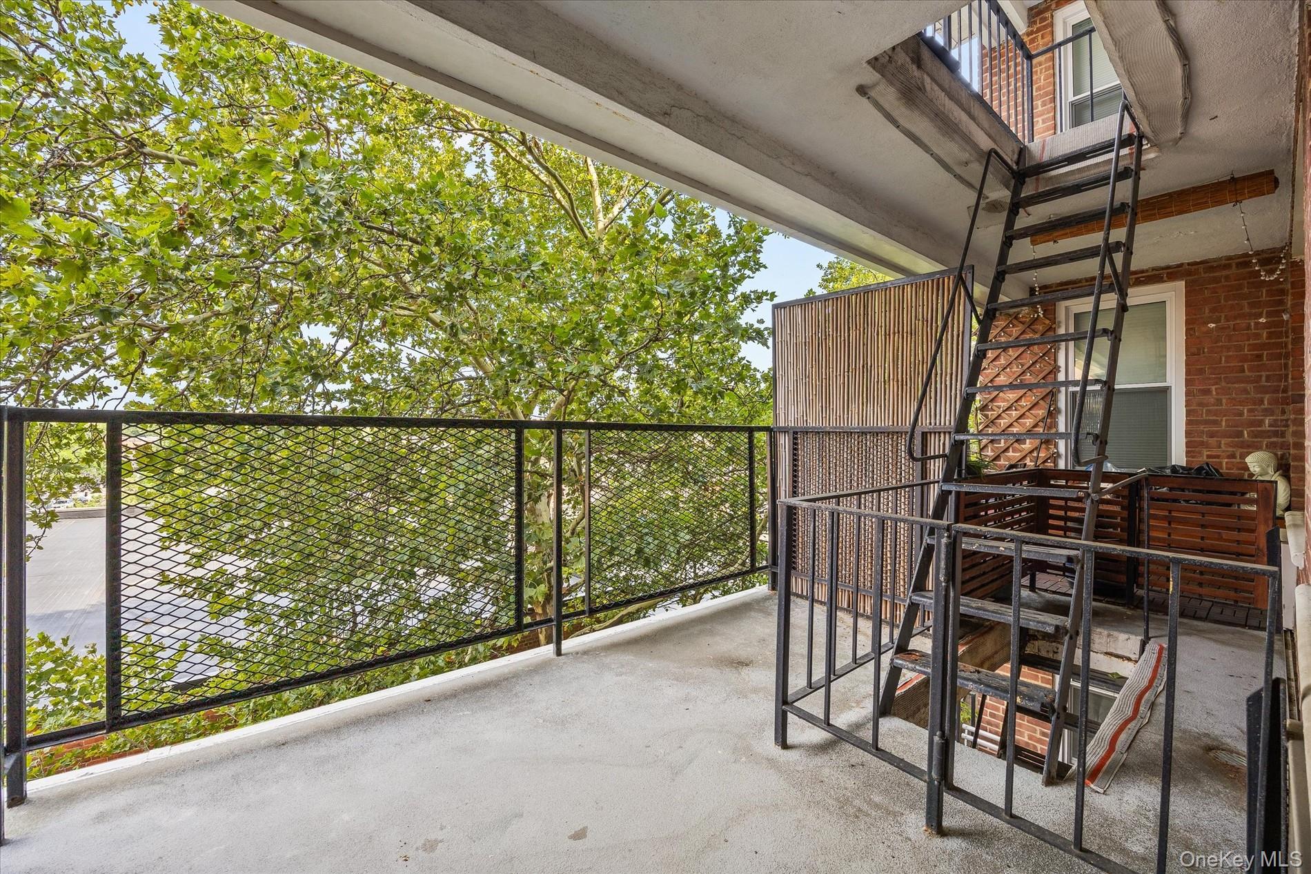 34-43 60 Street, Unit 4J photo 12