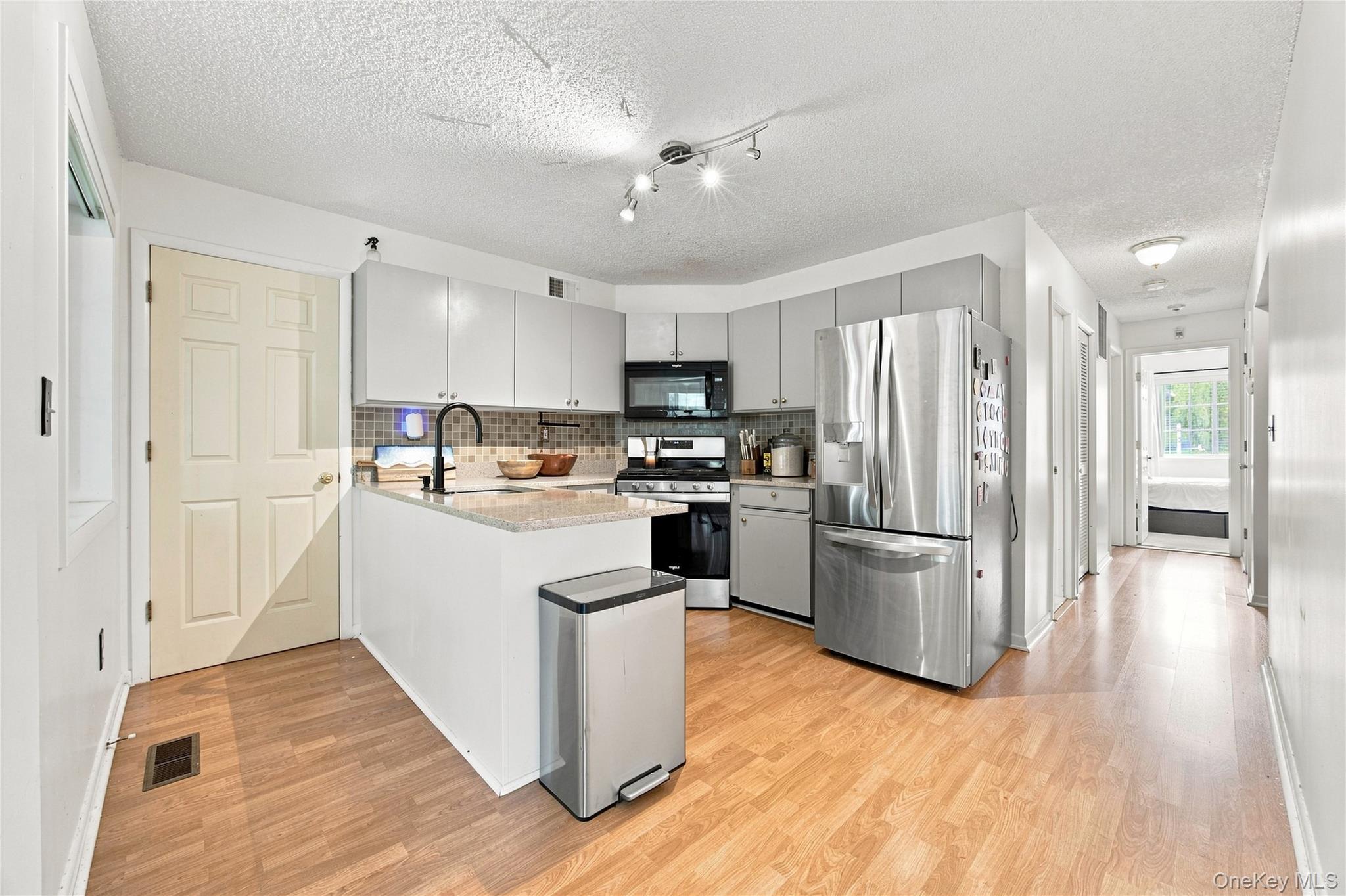60 Eagle Ridge Way – For Sale photo 5