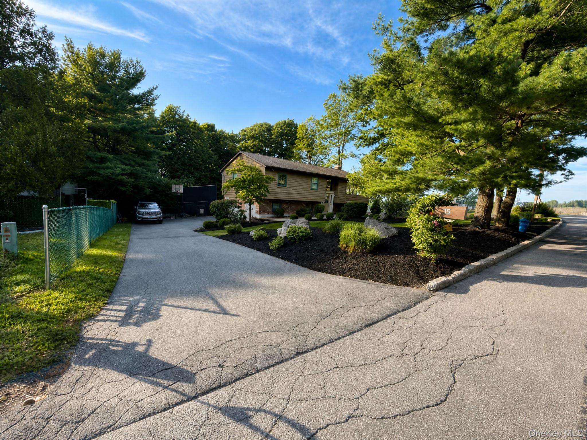 15 Arlington Drive – For Sale photo 8