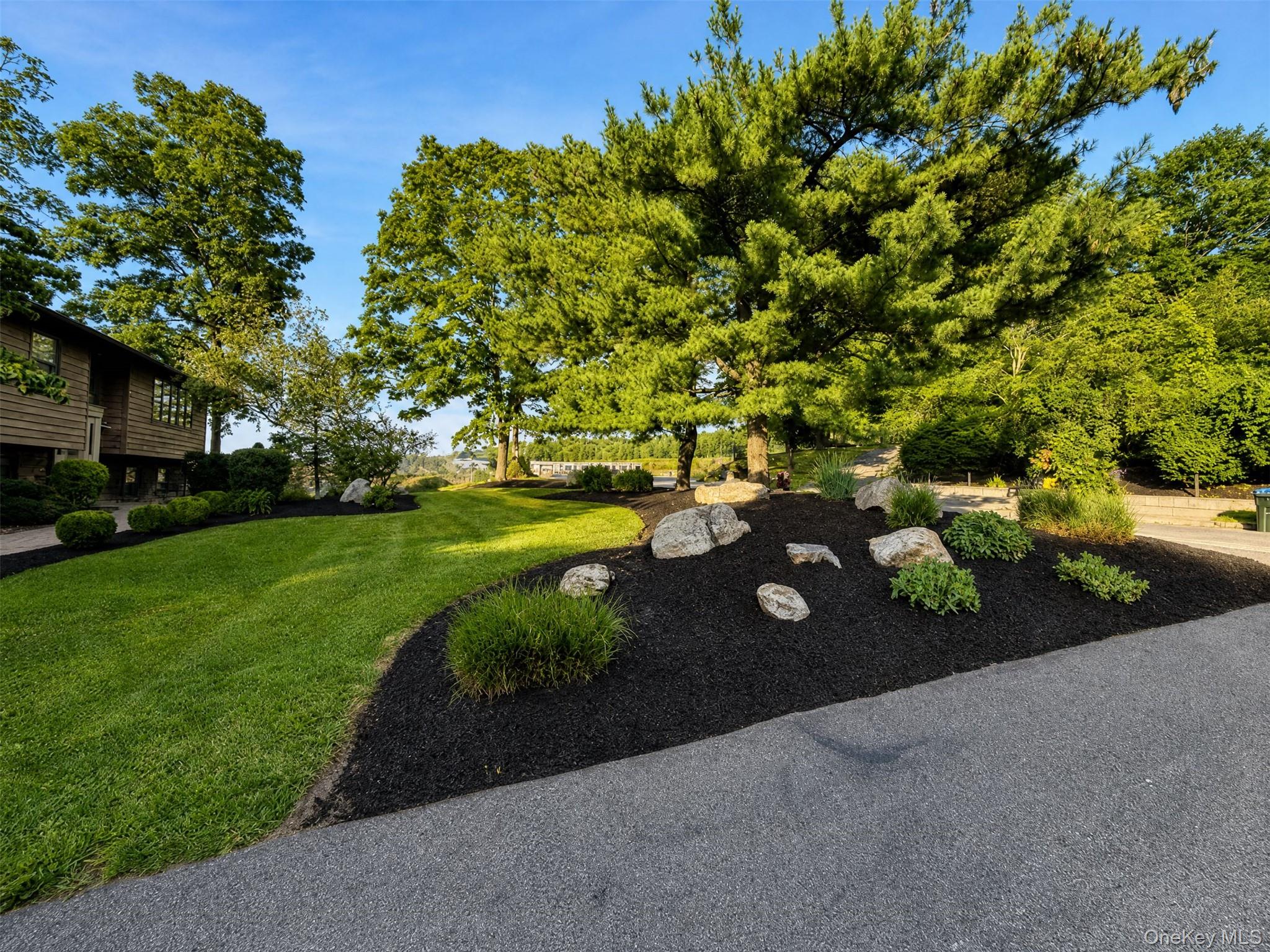 15 Arlington Drive – For Sale photo 12
