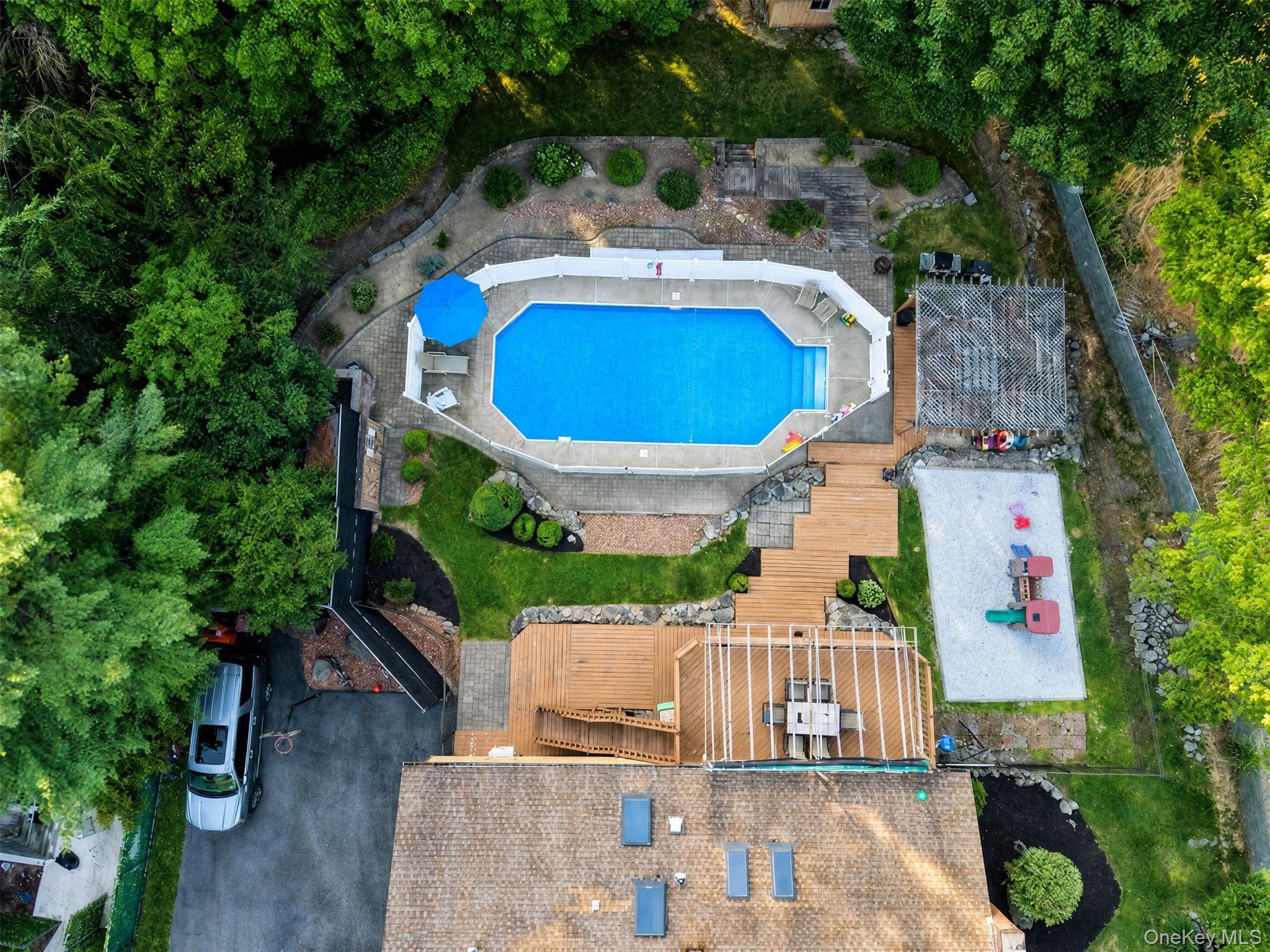 15 Arlington Drive – For Sale photo 3