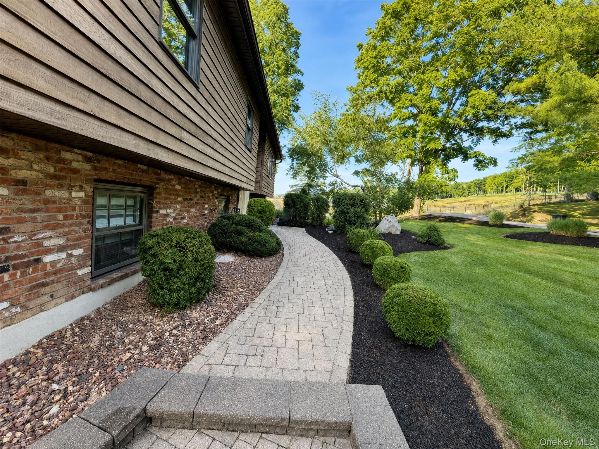 15 Arlington Drive – For Sale photo 23