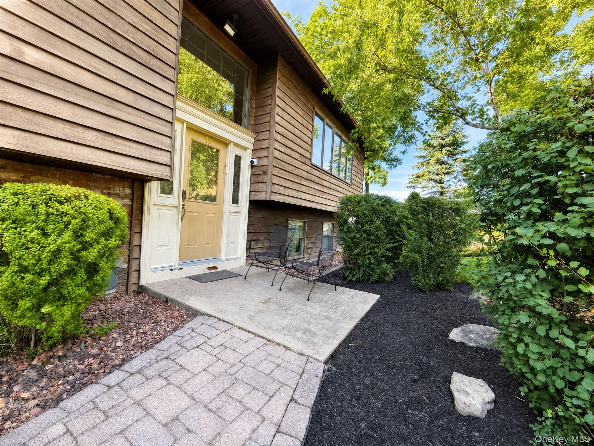 15 Arlington Drive – For Sale photo 24