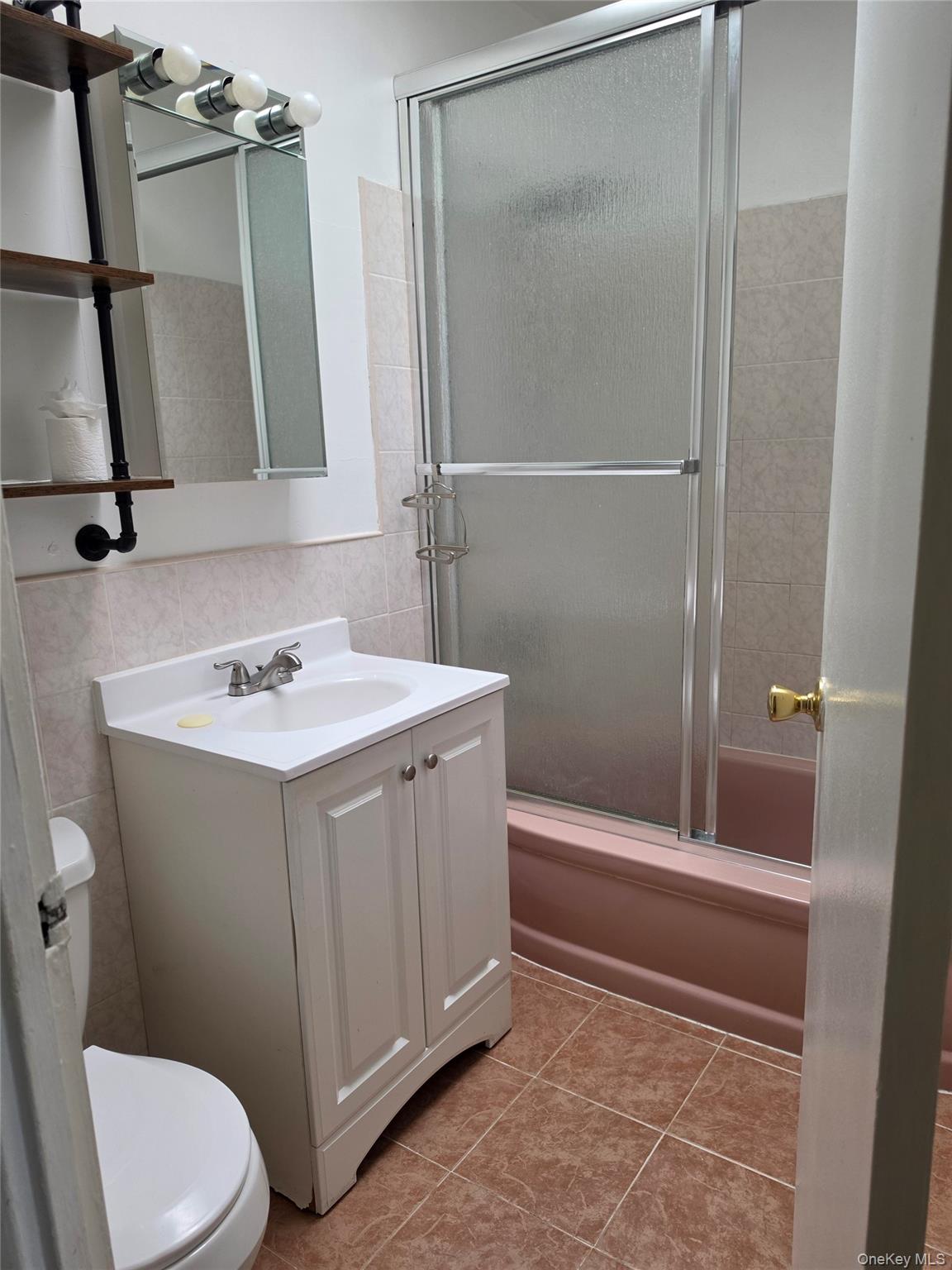 61-25 75th Street, Unit 2Fl photo 14