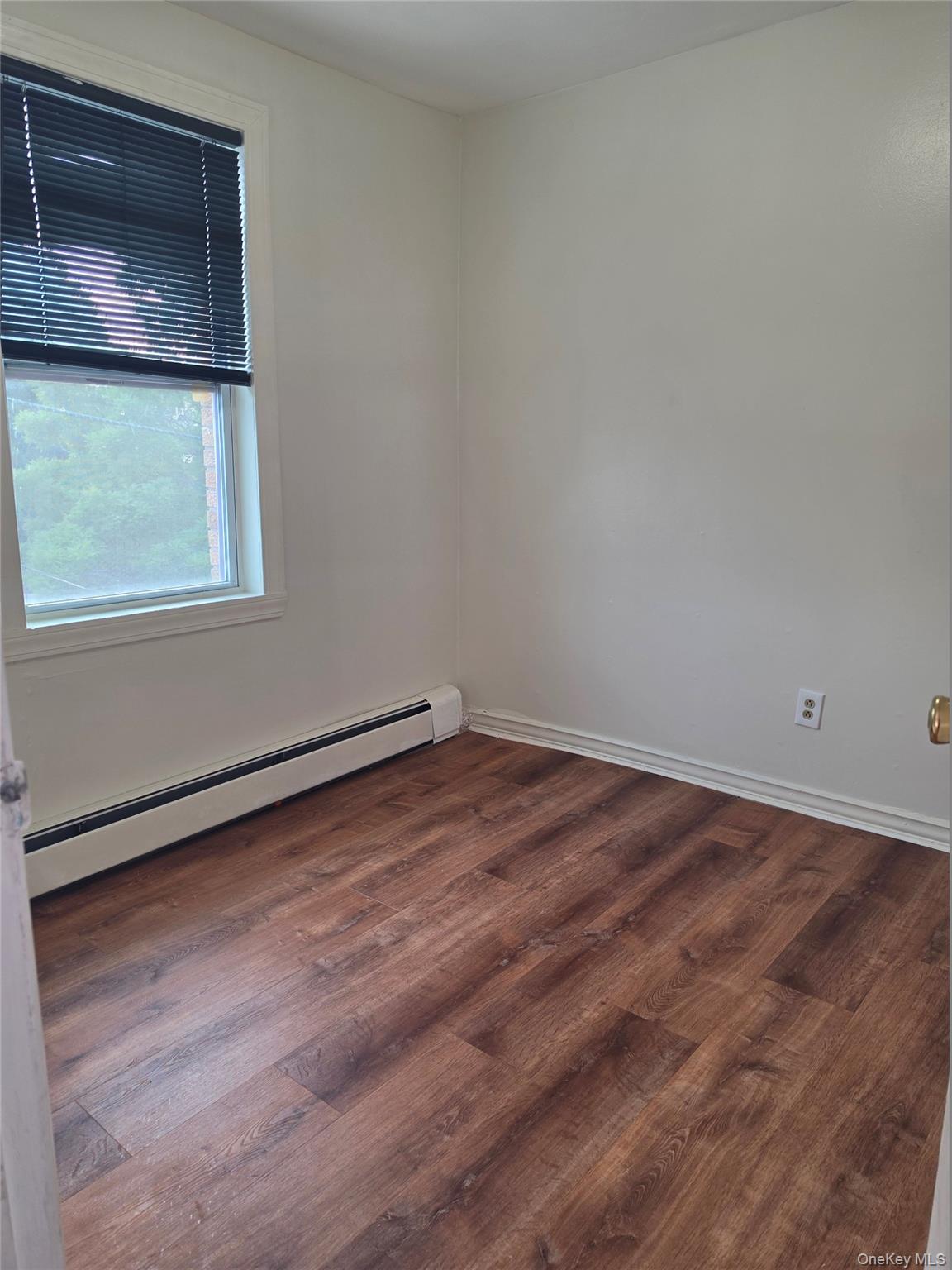 61-25 75th Street, Unit 2Fl photo 4