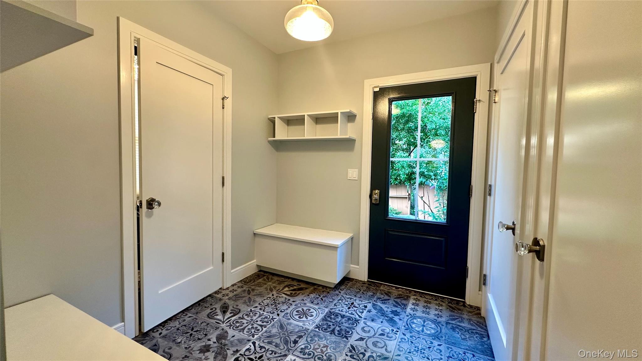 18 20th Avenue – For Sale photo 16