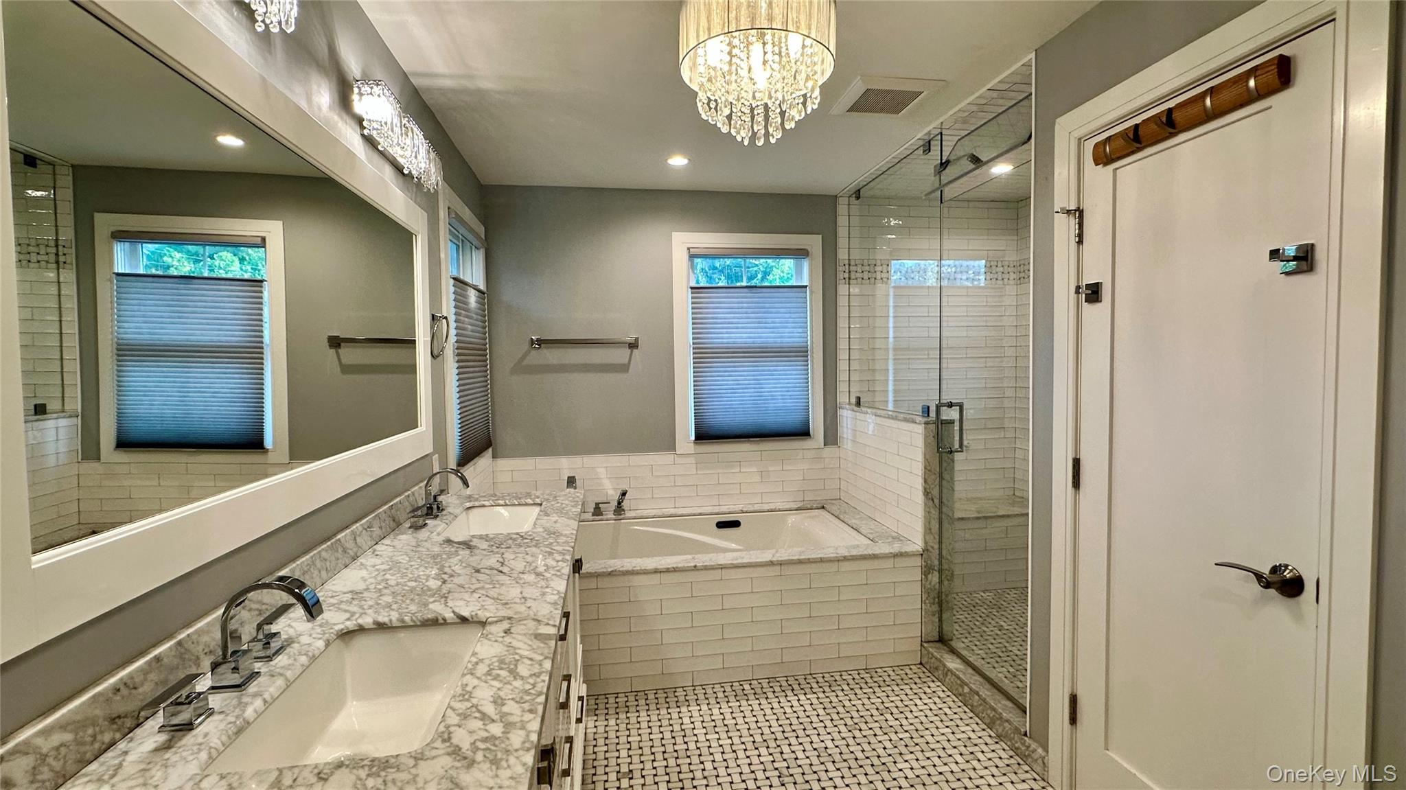 18 20th Avenue – For Sale photo 20