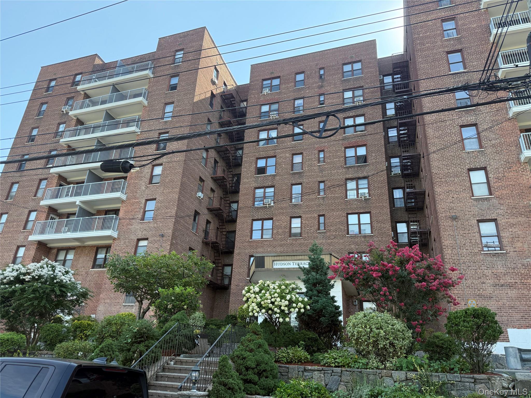 650 Warburton, Unit 5E photo 18