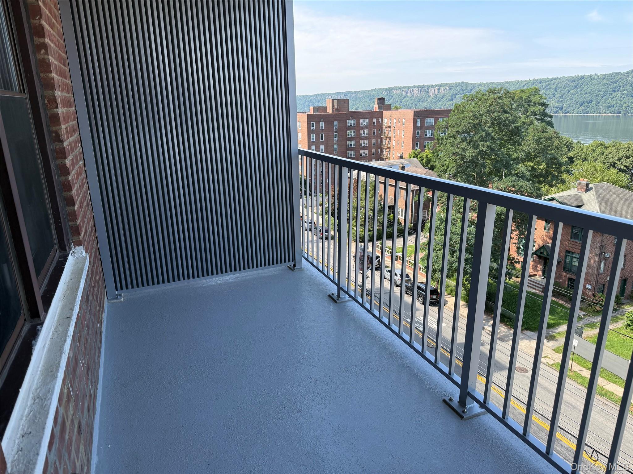 650 Warburton, Unit 5E