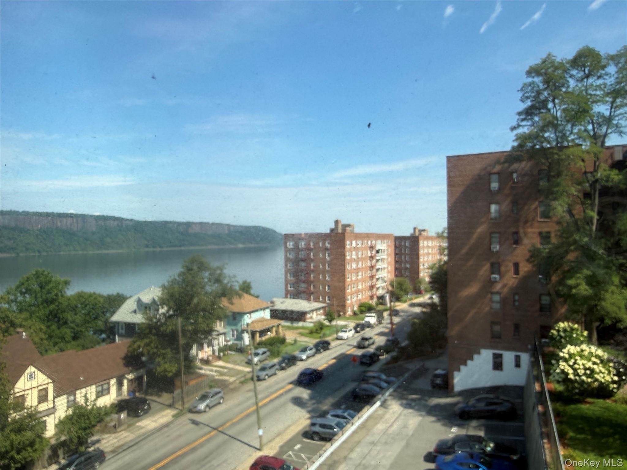 650 Warburton, Unit 5E photo 11