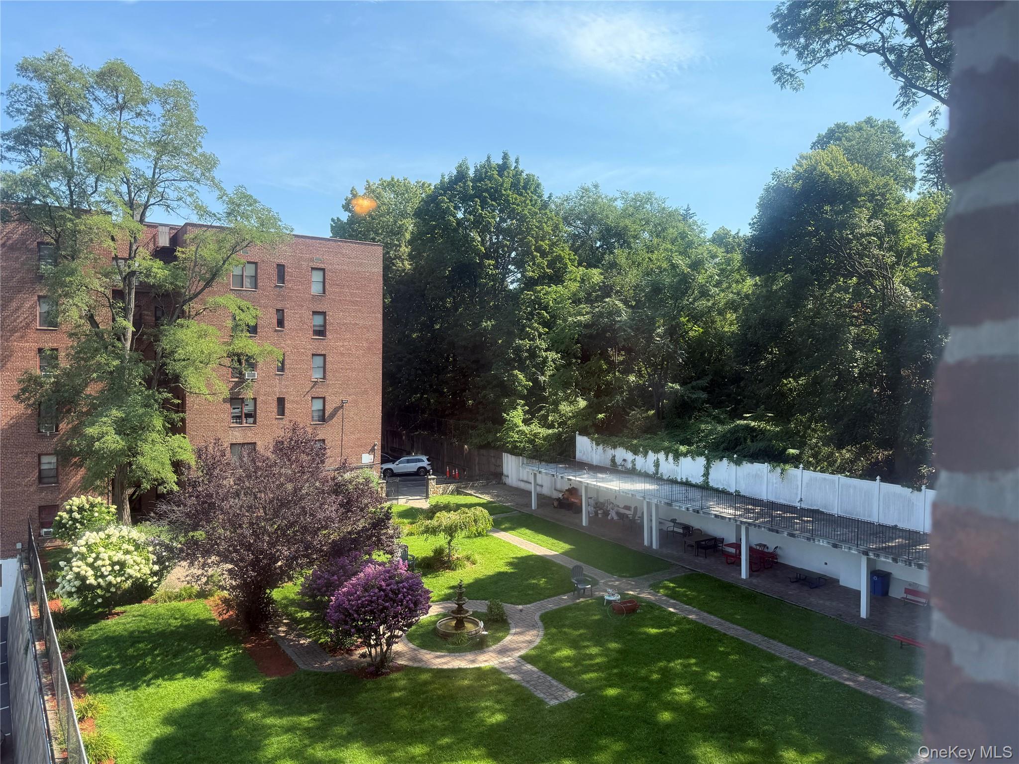650 Warburton, Unit 5E photo 10
