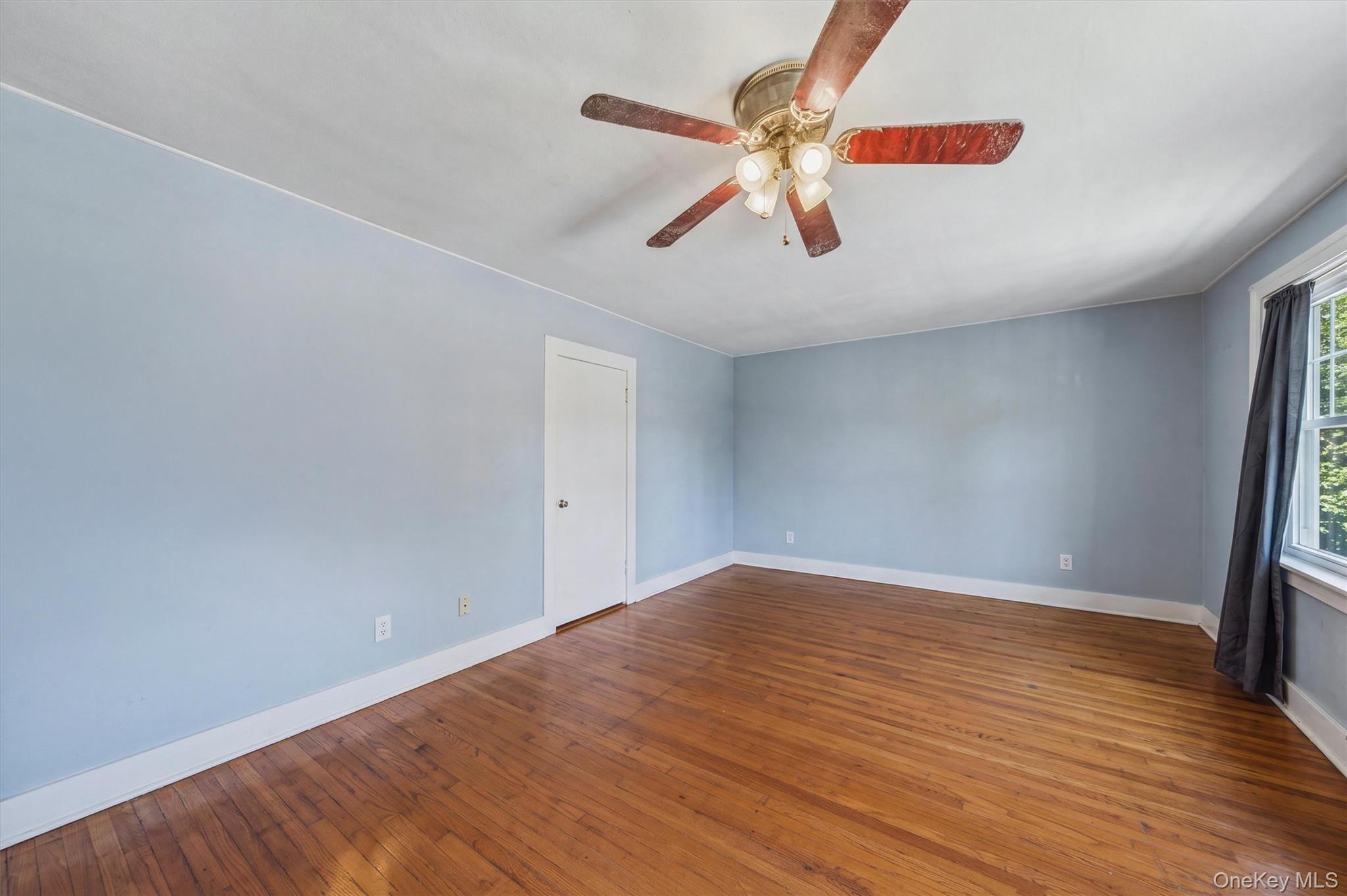 10 Dutchess Avenue – For Sale photo 21
