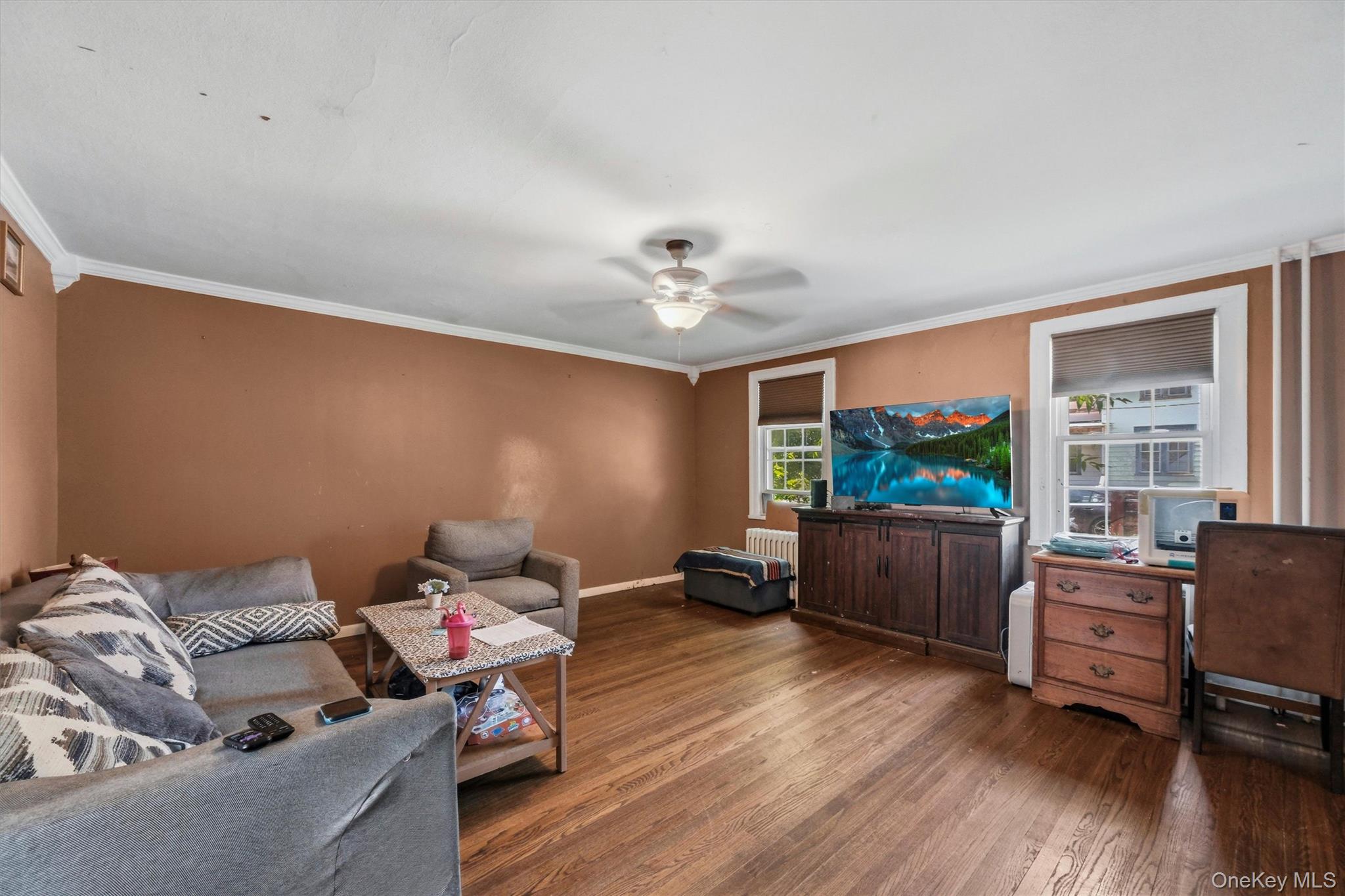 10 Dutchess Avenue – For Sale photo 12