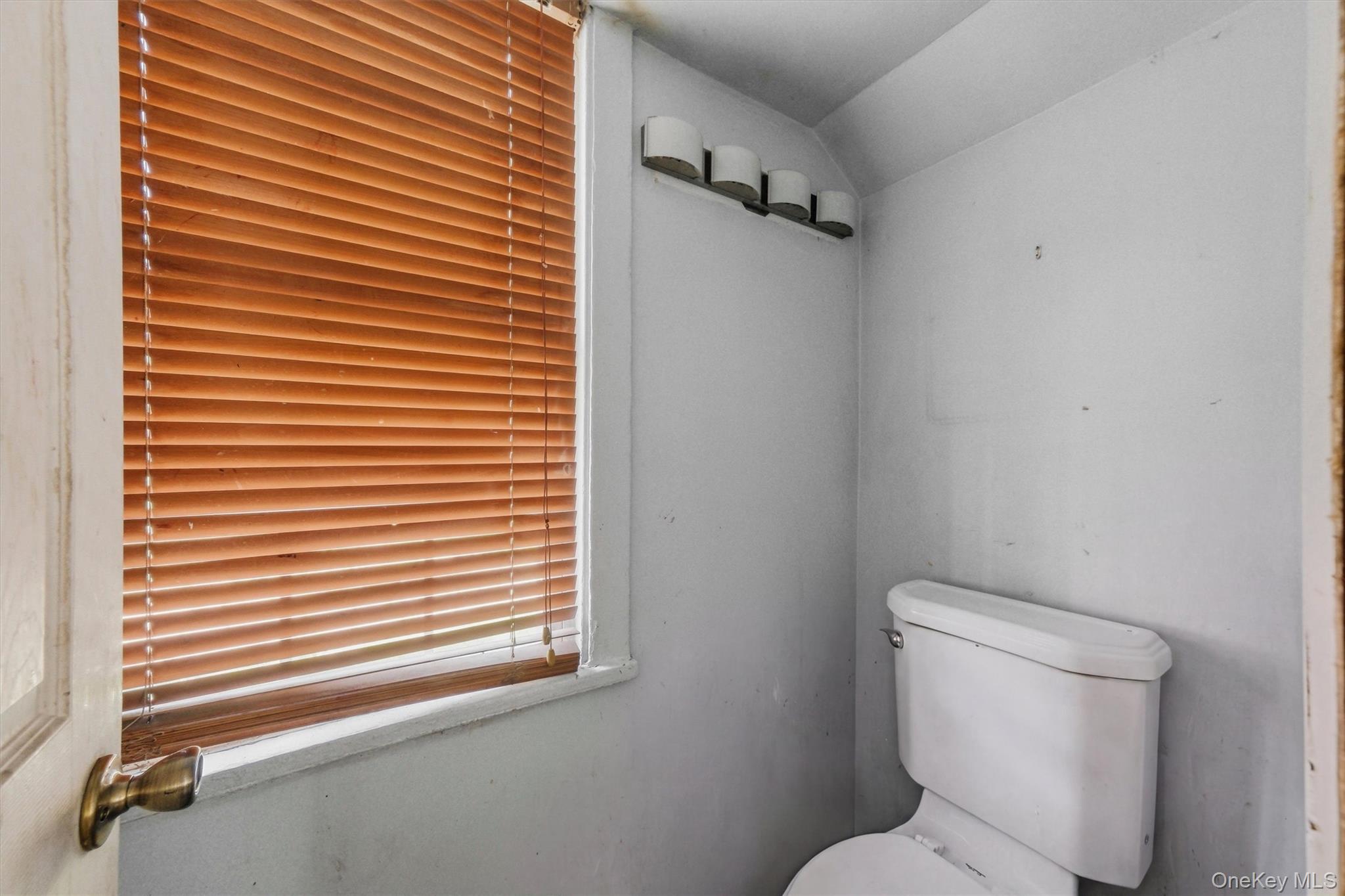 10 Dutchess Avenue – For Sale photo 29