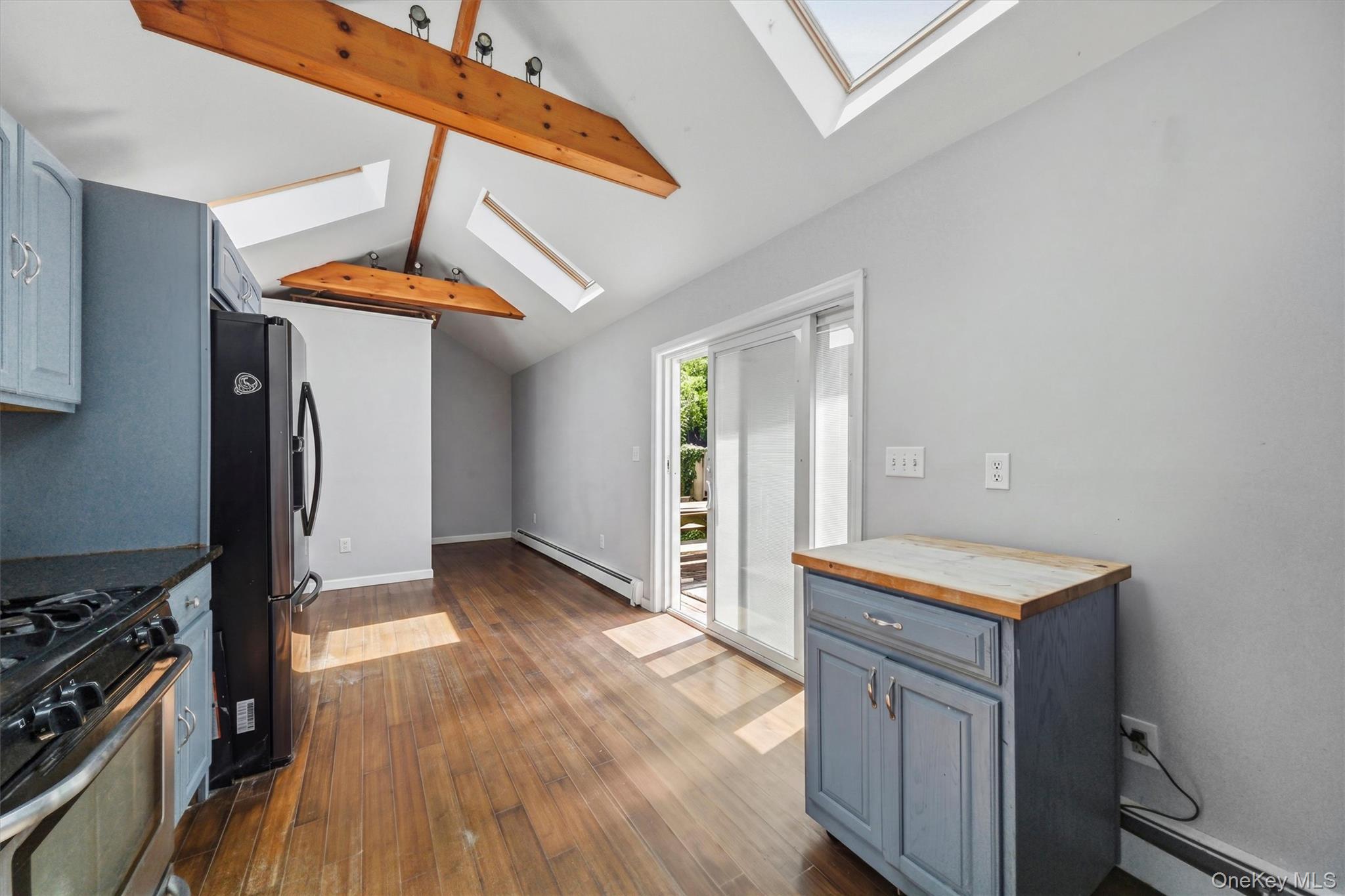 10 Dutchess Avenue – For Sale photo 17