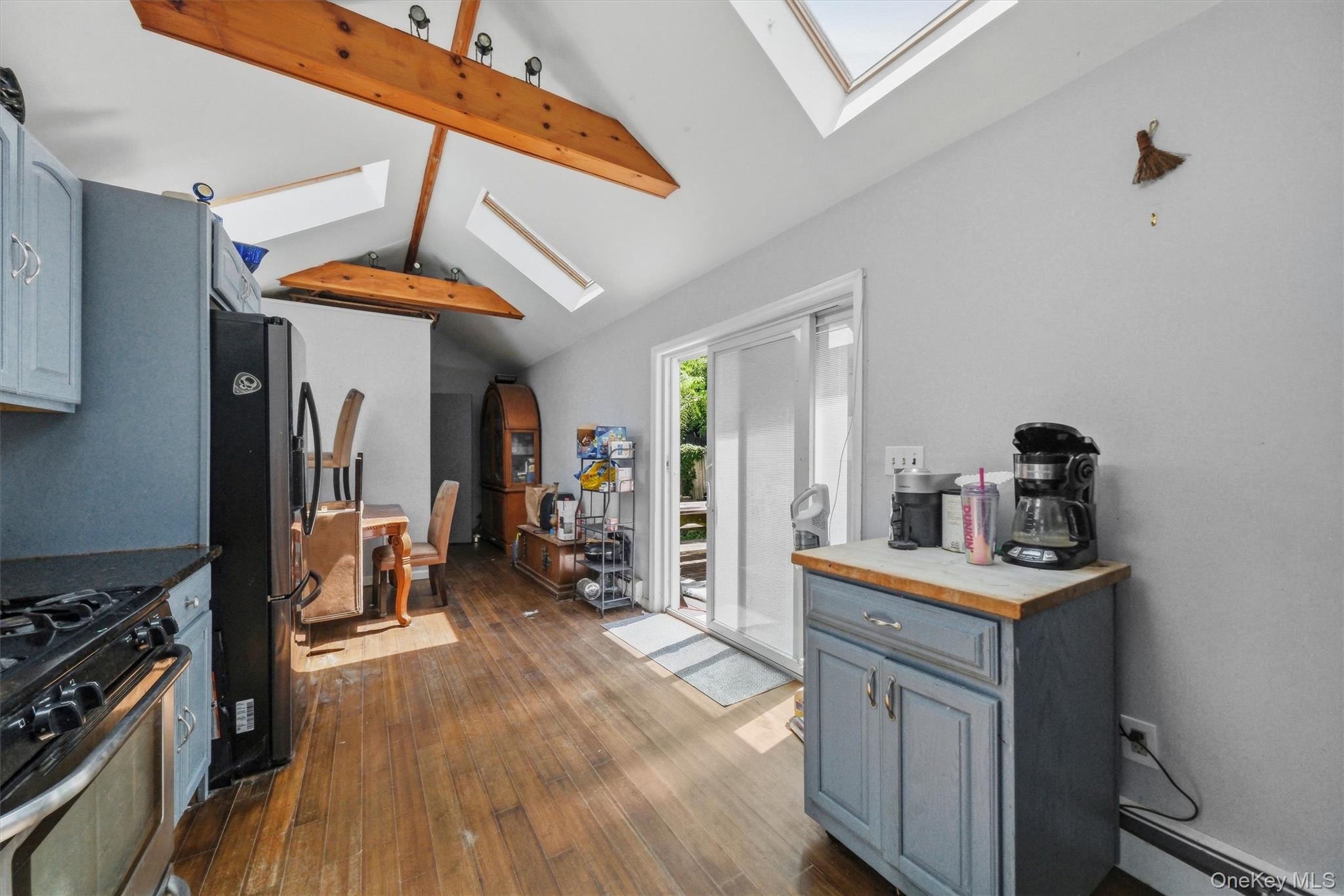 10 Dutchess Avenue – For Sale photo 18