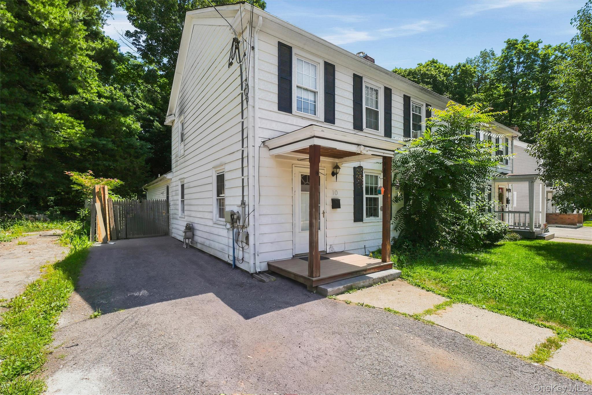 10 Dutchess Avenue – For Sale photo 4