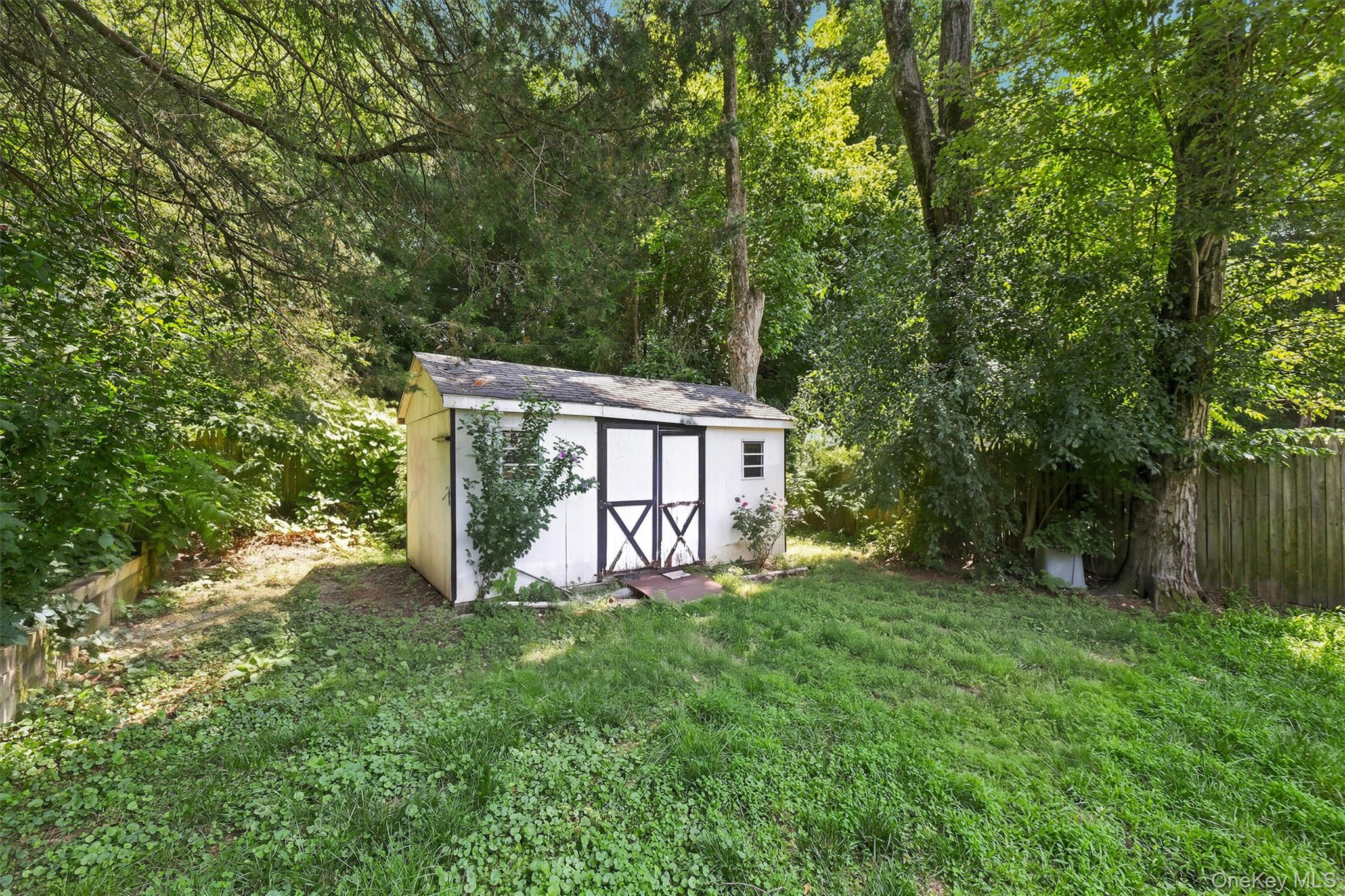 10 Dutchess Avenue – For Sale photo 42