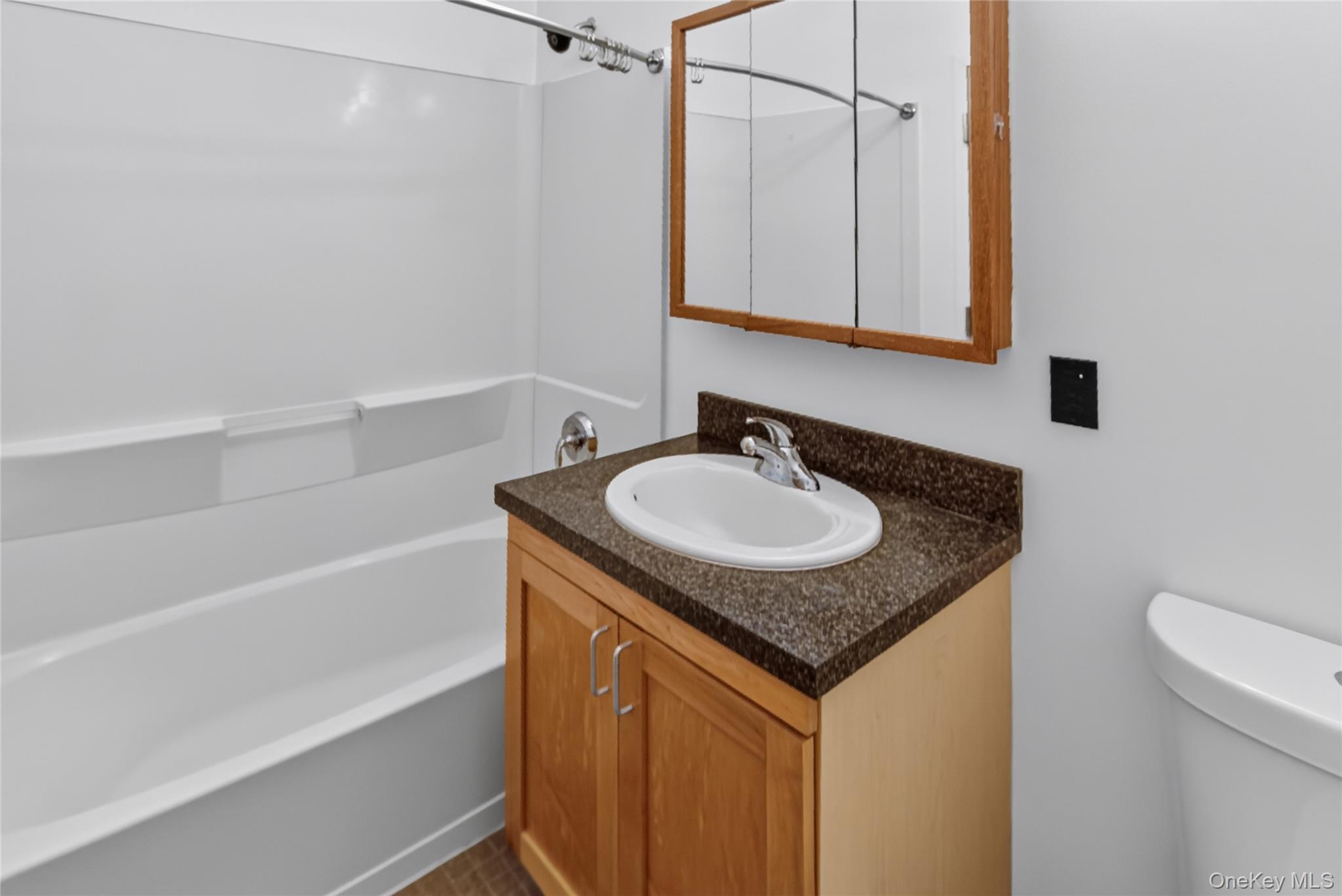 20 S Broadway, Unit 305 photo 19