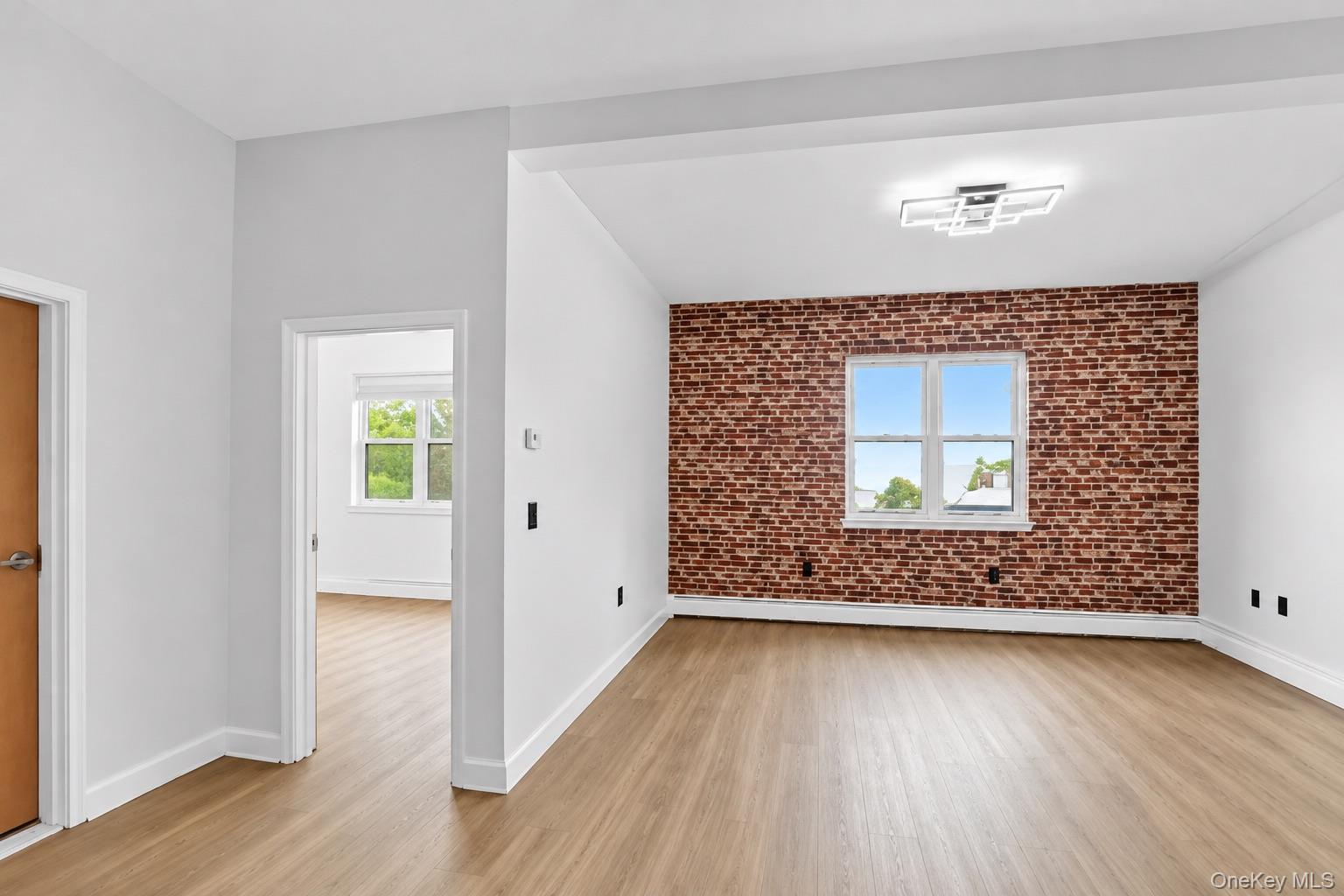 20 S Broadway, Unit 305 photo 3