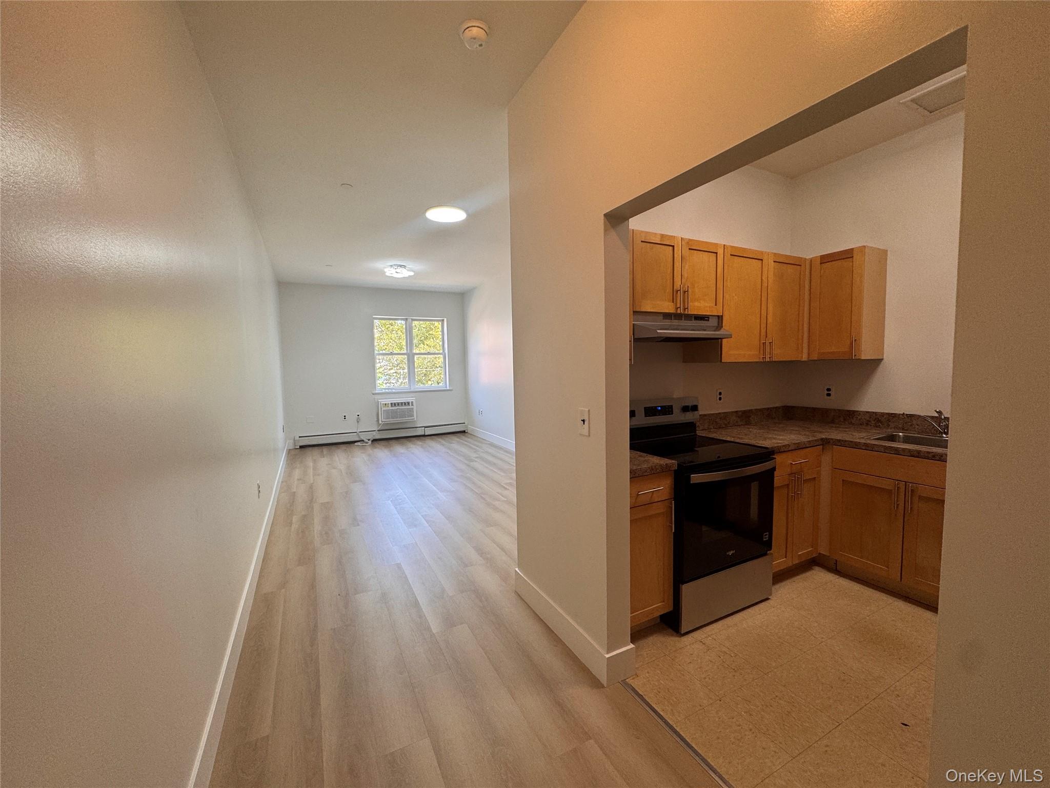 20 S Broadway, Unit 204 photo 2