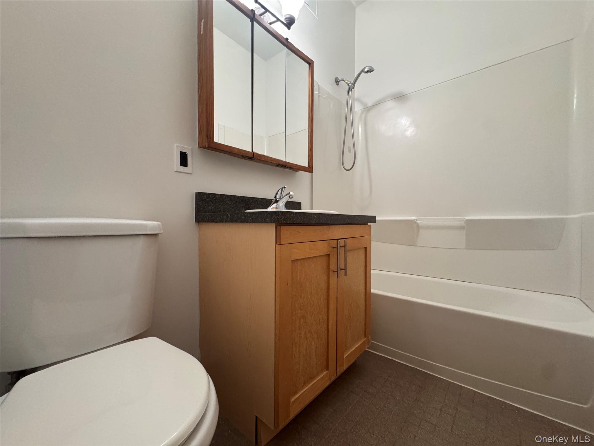 20 S Broadway, Unit 204 photo 19
