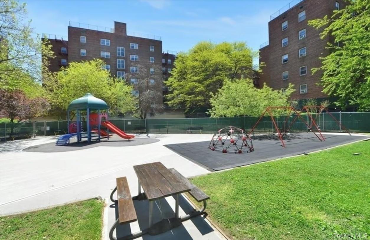 139-15 83rd Avenue, Unit 717 photo 14