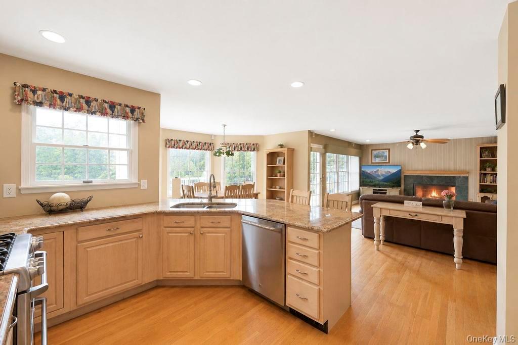 150 Hayrick Lane – For Sale photo 18