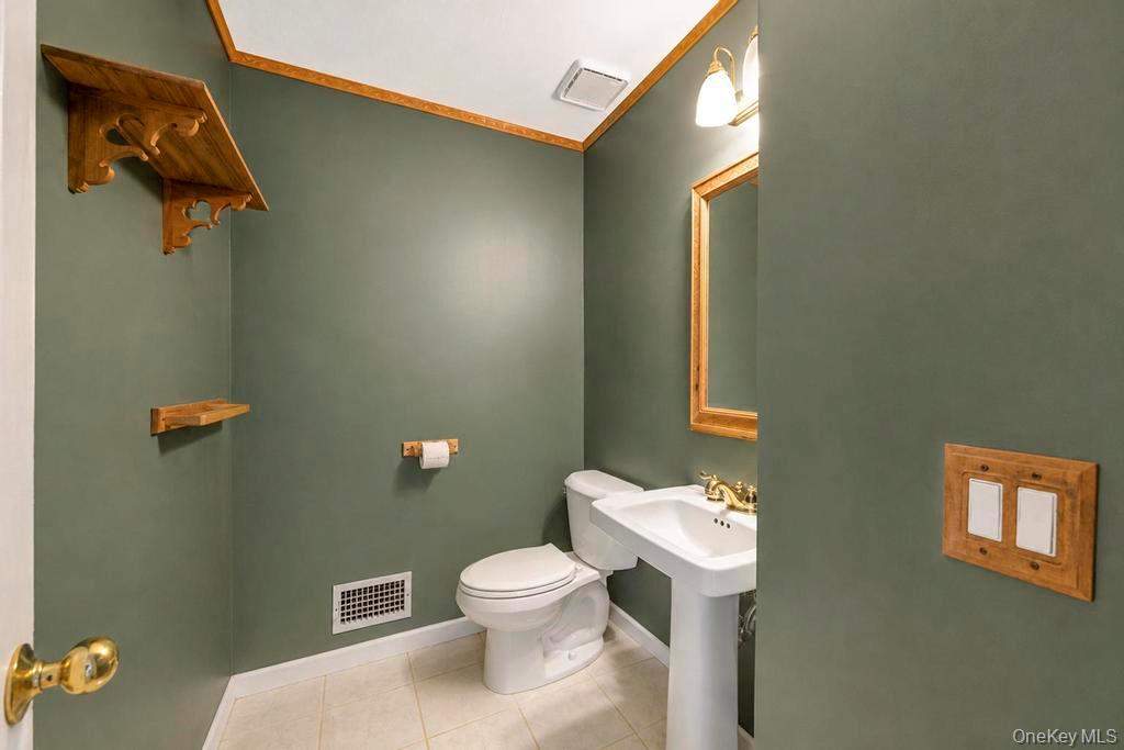 150 Hayrick Lane – For Sale photo 21