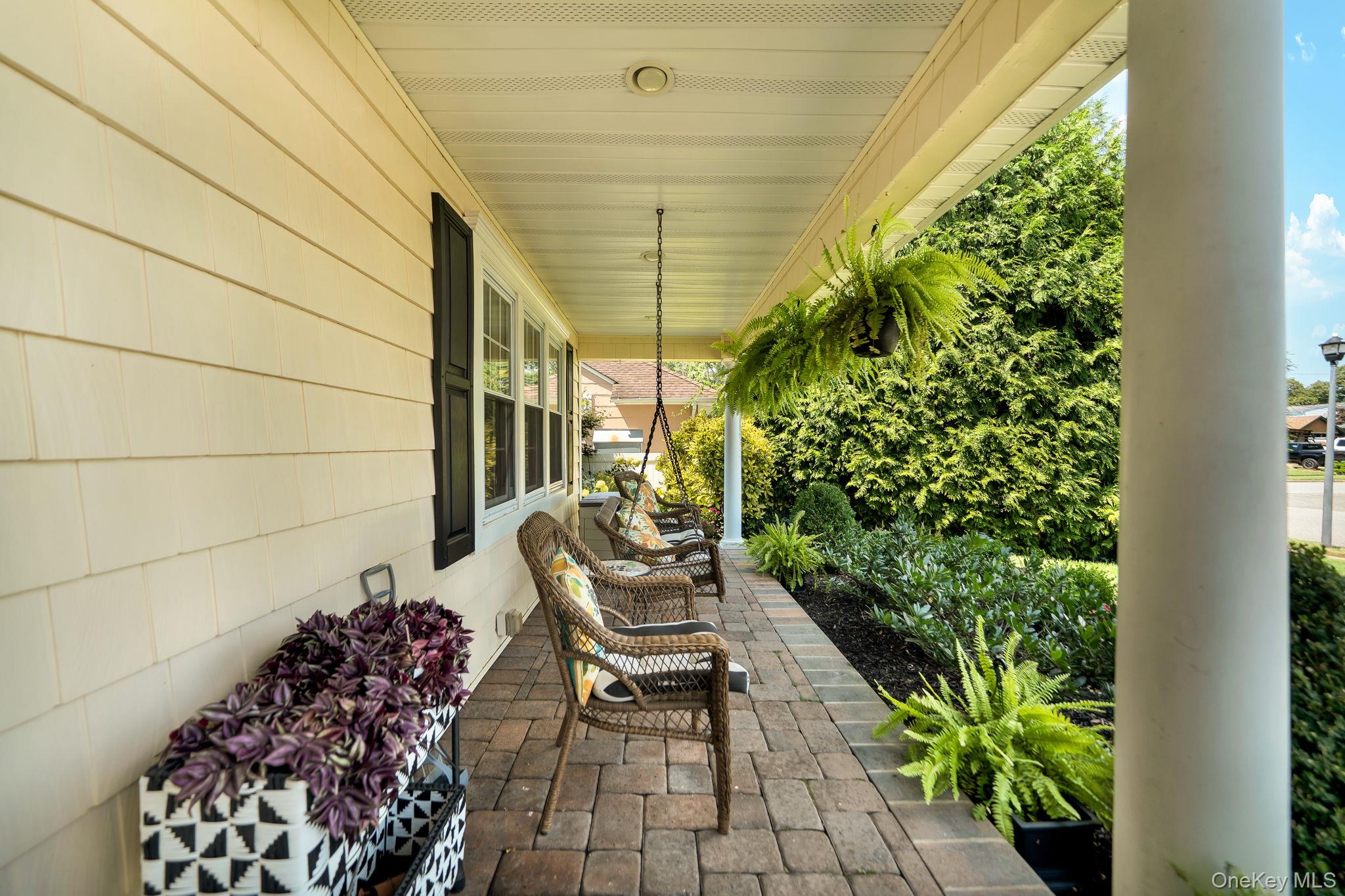 1836 Gardenia Avenue – For Sale photo 3