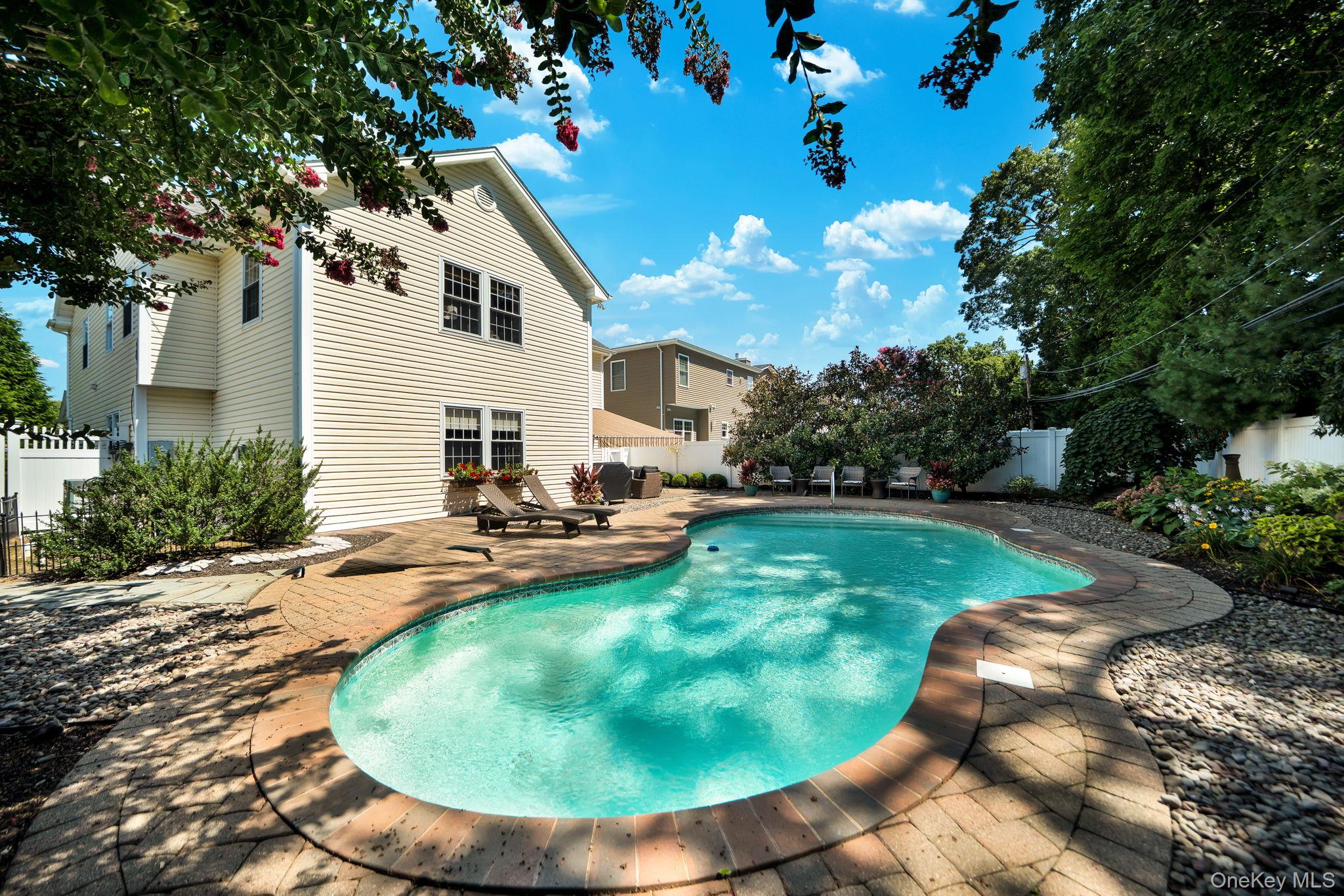 1836 Gardenia Avenue – For Sale photo 42