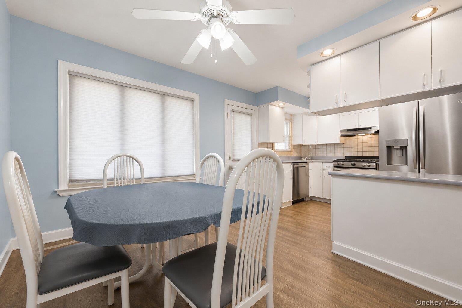 442 Langley Avenue – For Rent photo 4