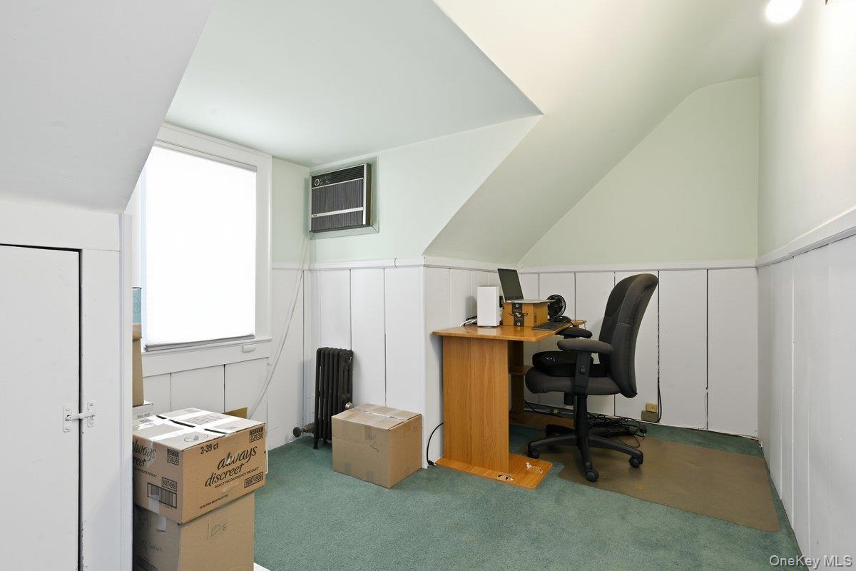 442 Langley Avenue – For Rent photo 8