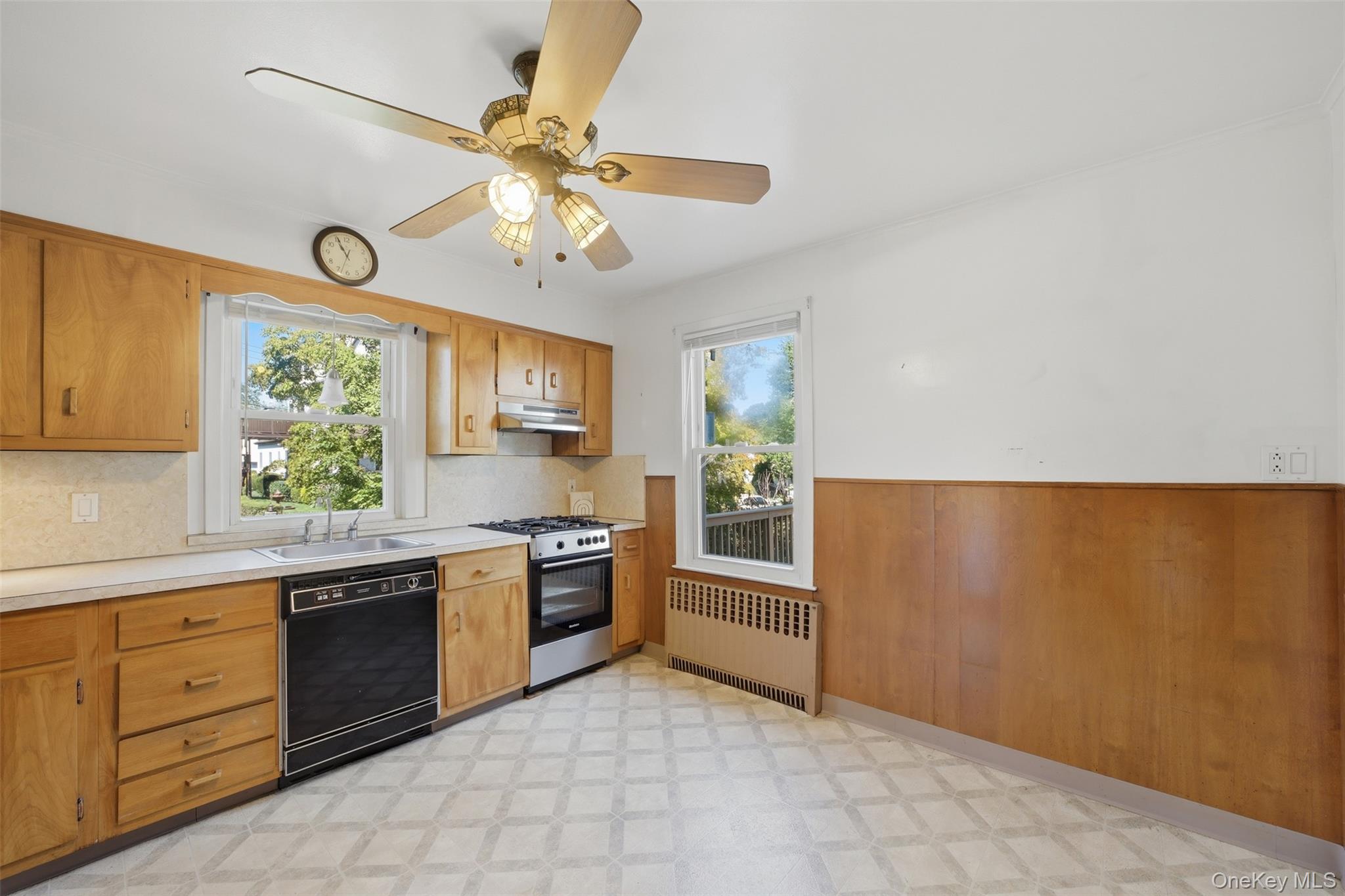 315 Sickles Avenue – For Sale photo 19