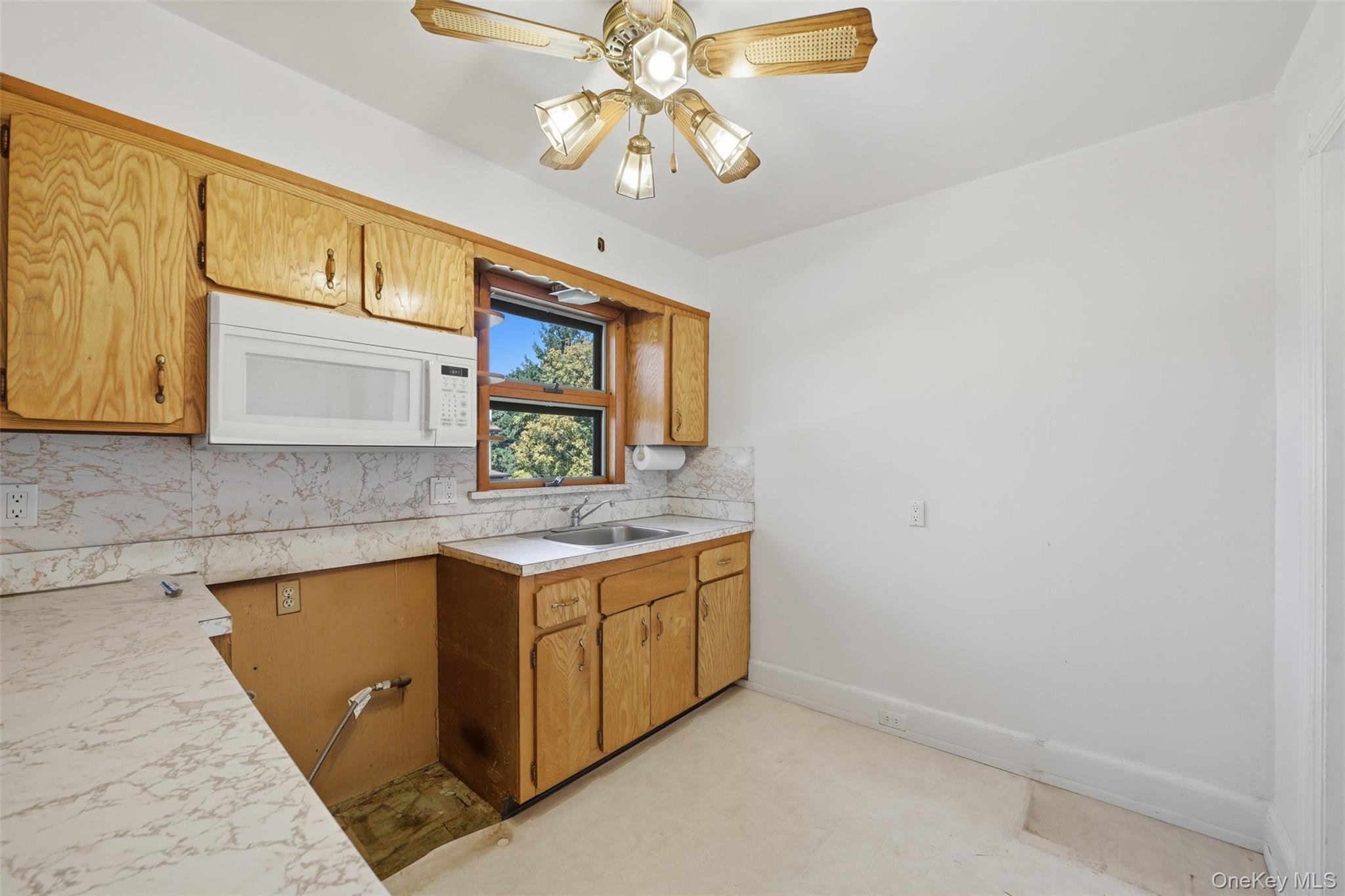 315 Sickles Avenue – For Sale photo 23