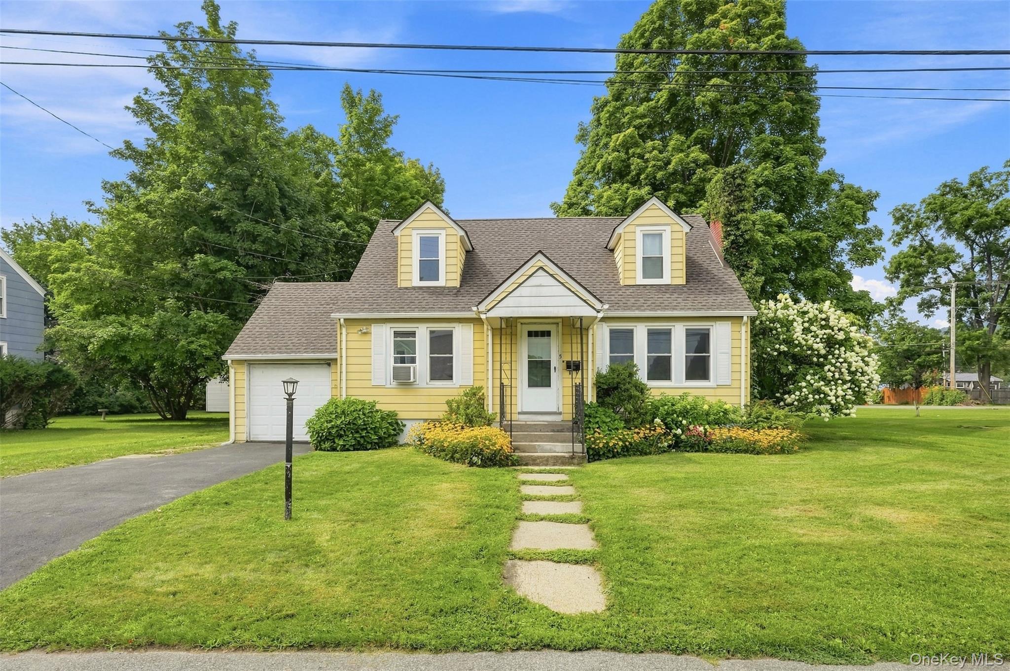 5 Dewitt Street – For Sale