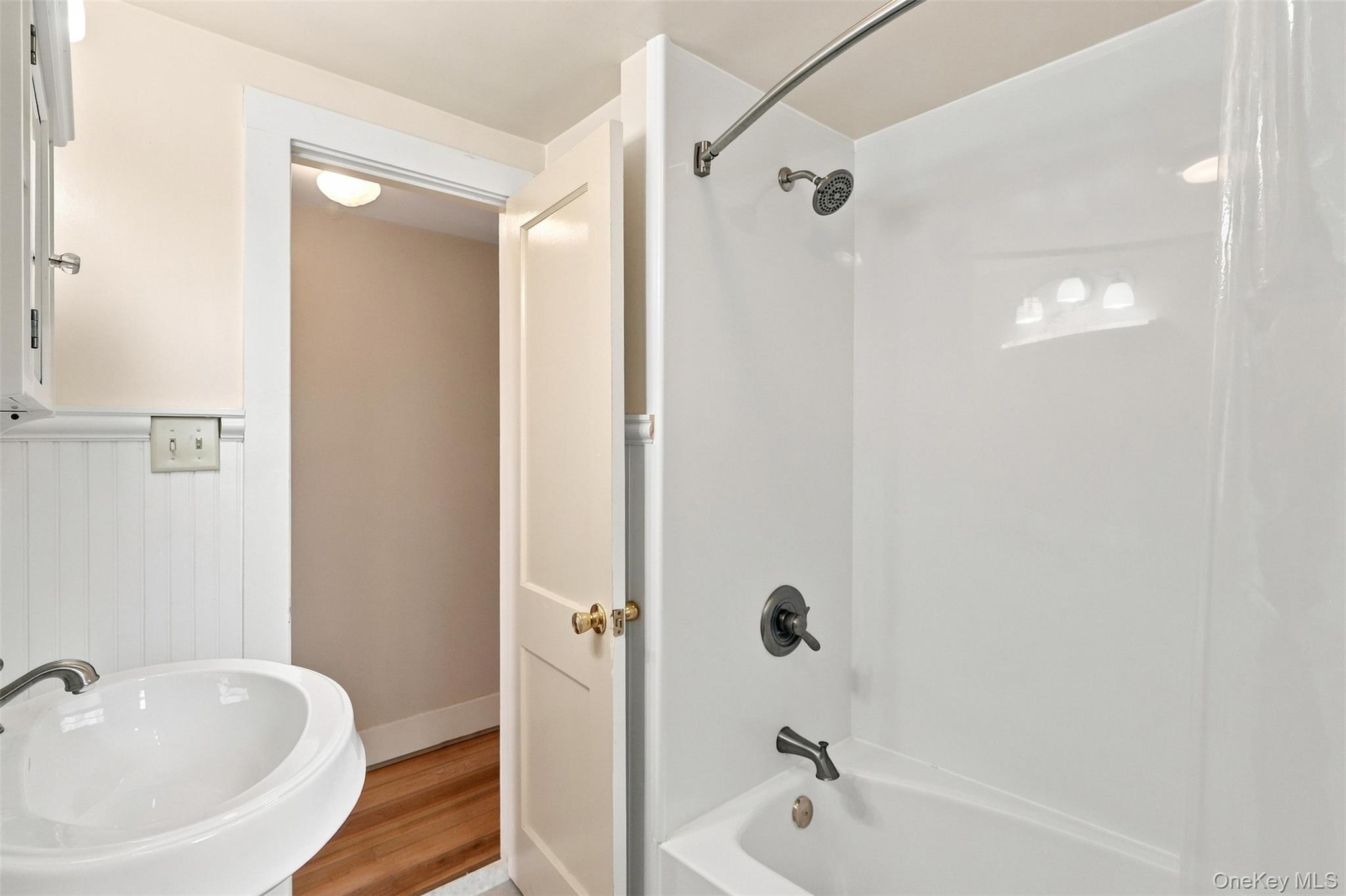 5 Dewitt Street – For Sale photo 28