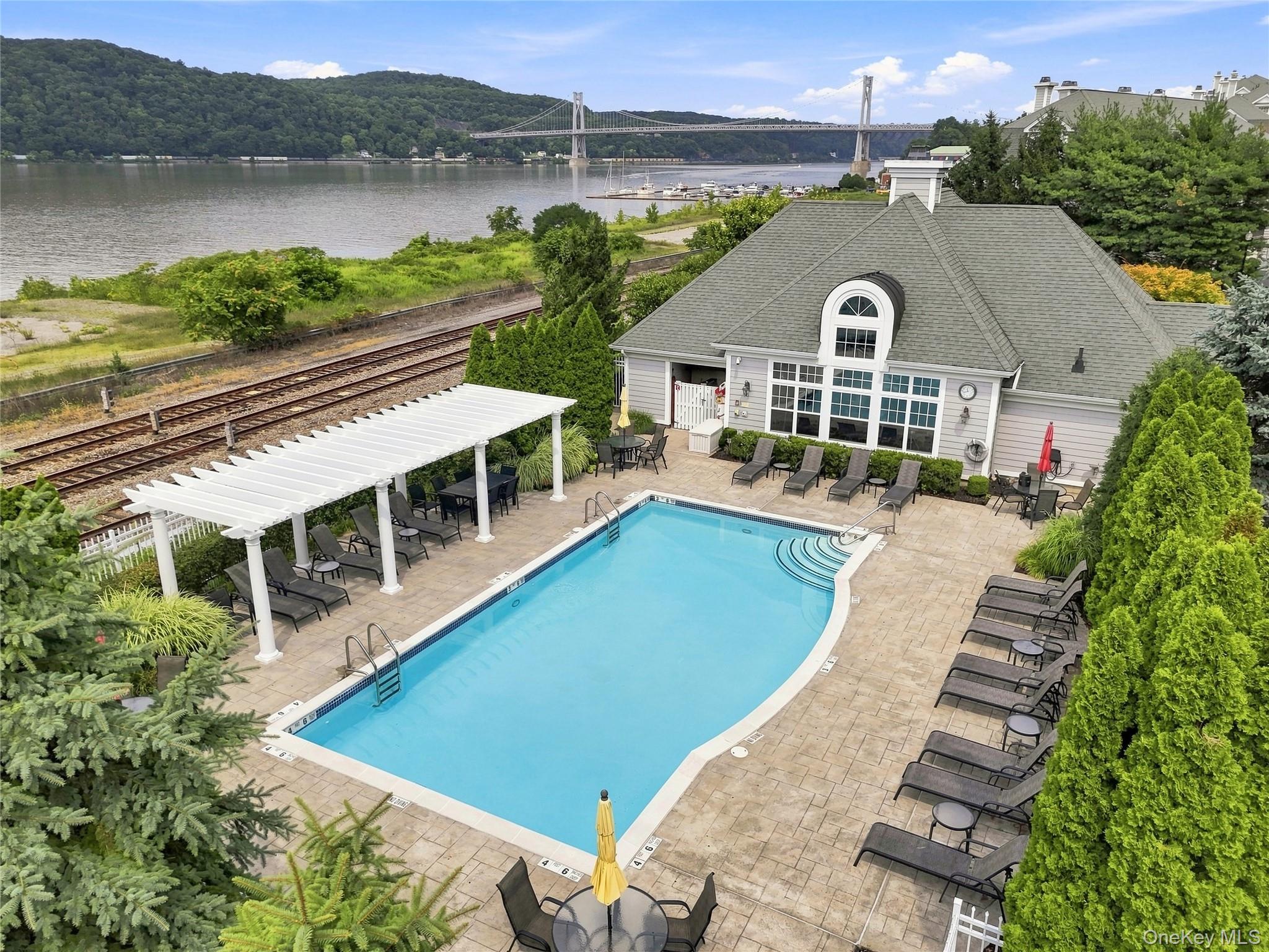 308 Bridgeview Drive – For Sale