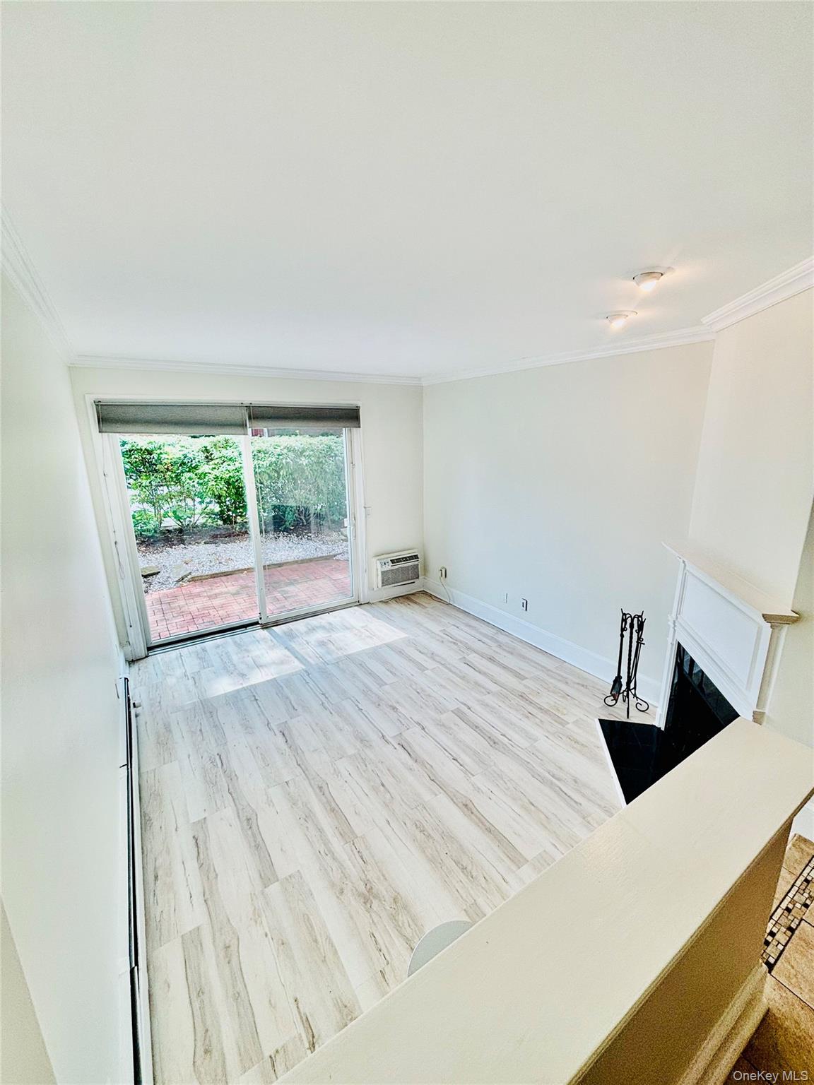 10 Westview Avenue, Unit D photo 3
