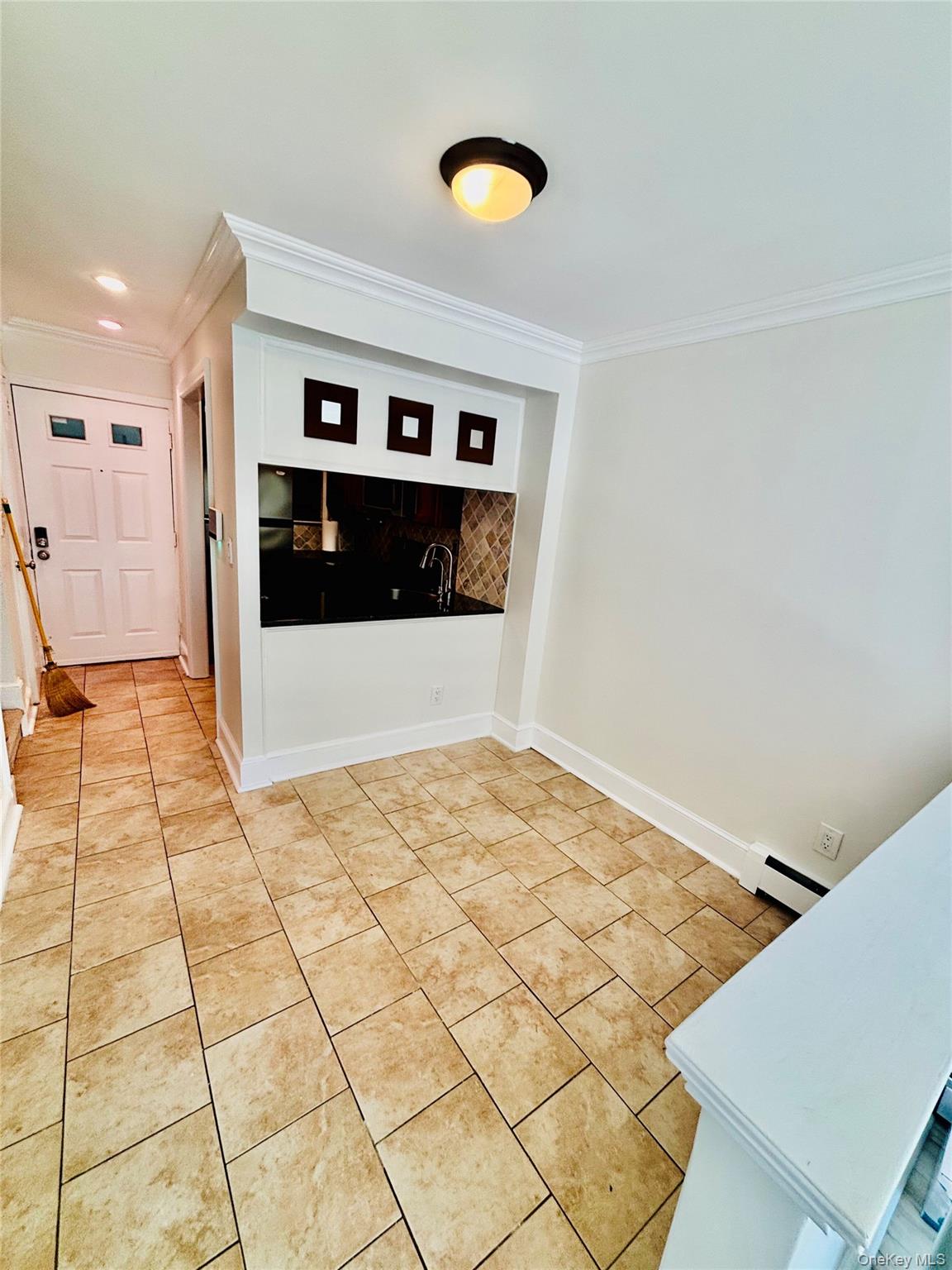 10 Westview Avenue, Unit D photo 6