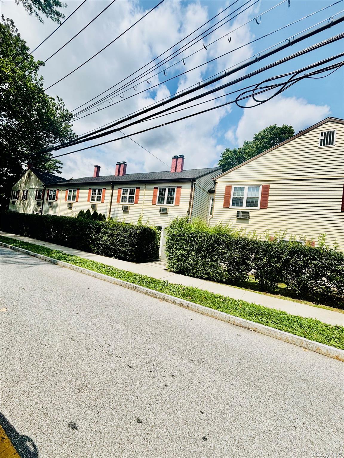 10 Westview Avenue, Unit D photo 2