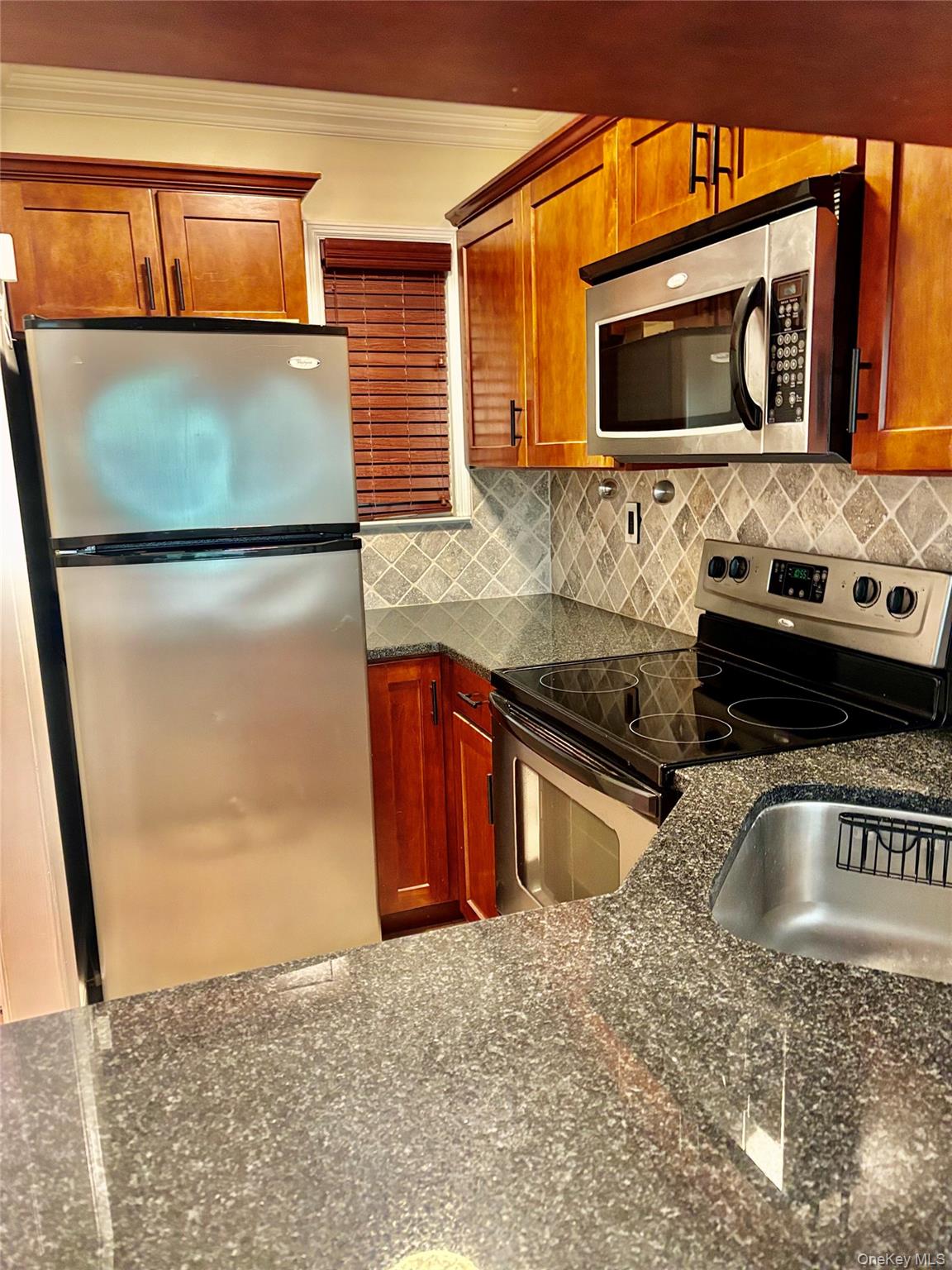 10 Westview Avenue, Unit D photo 11