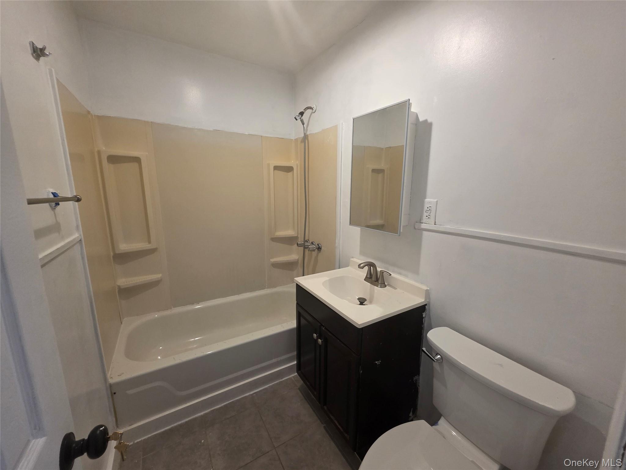 8 Main Street, Unit 1 photo 4
