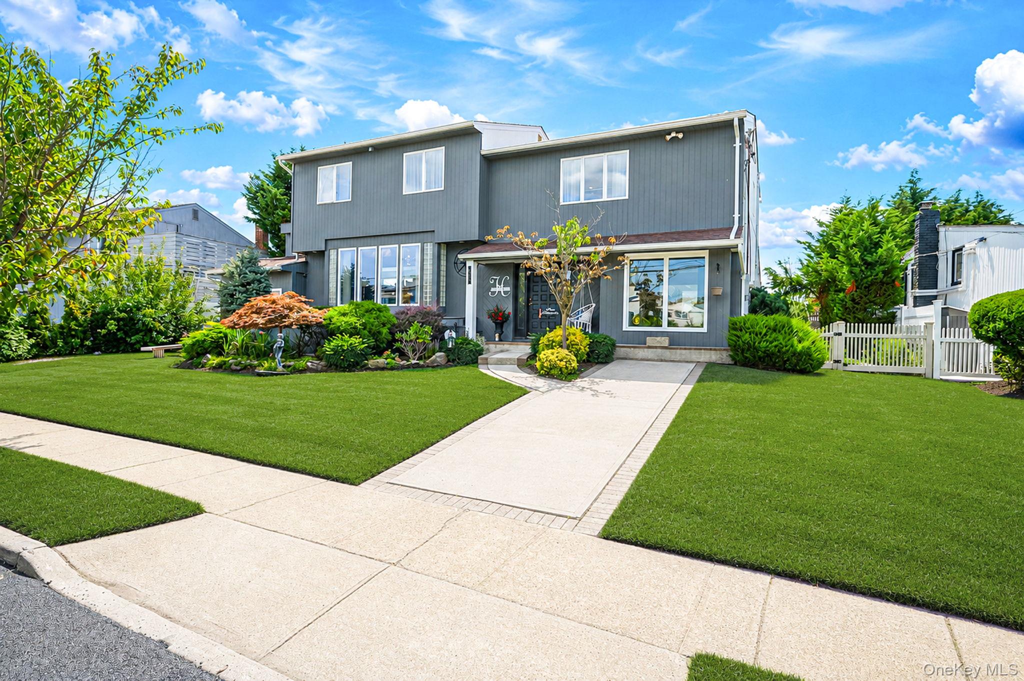 962 Mildred Drive – For Sale