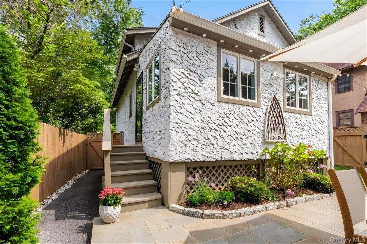 14 Fernwood Avenue – For Sale photo 13