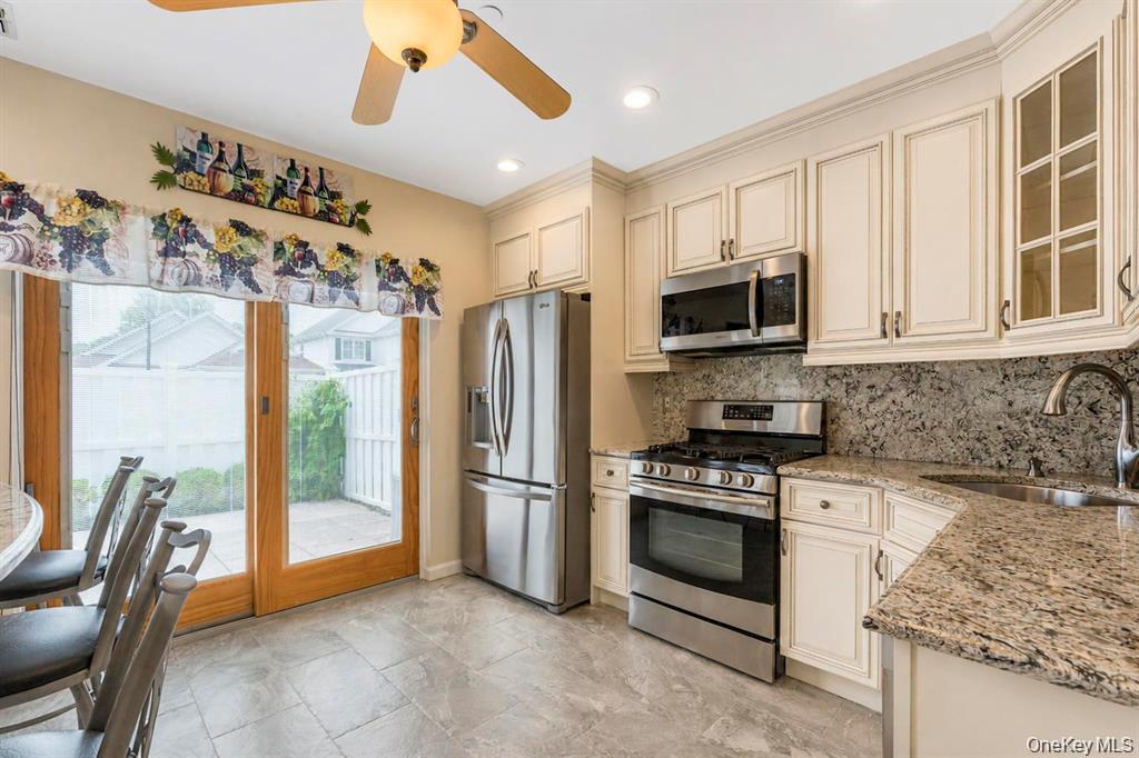 1 Jennifer Lane – For Sale photo 14