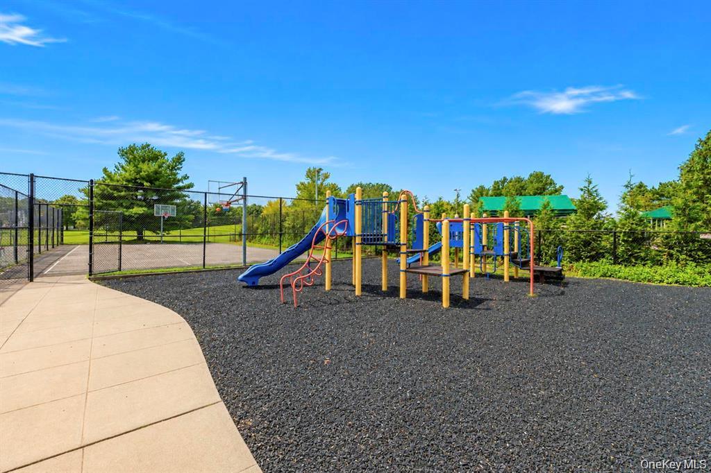 1 Jennifer Lane – For Sale photo 38
