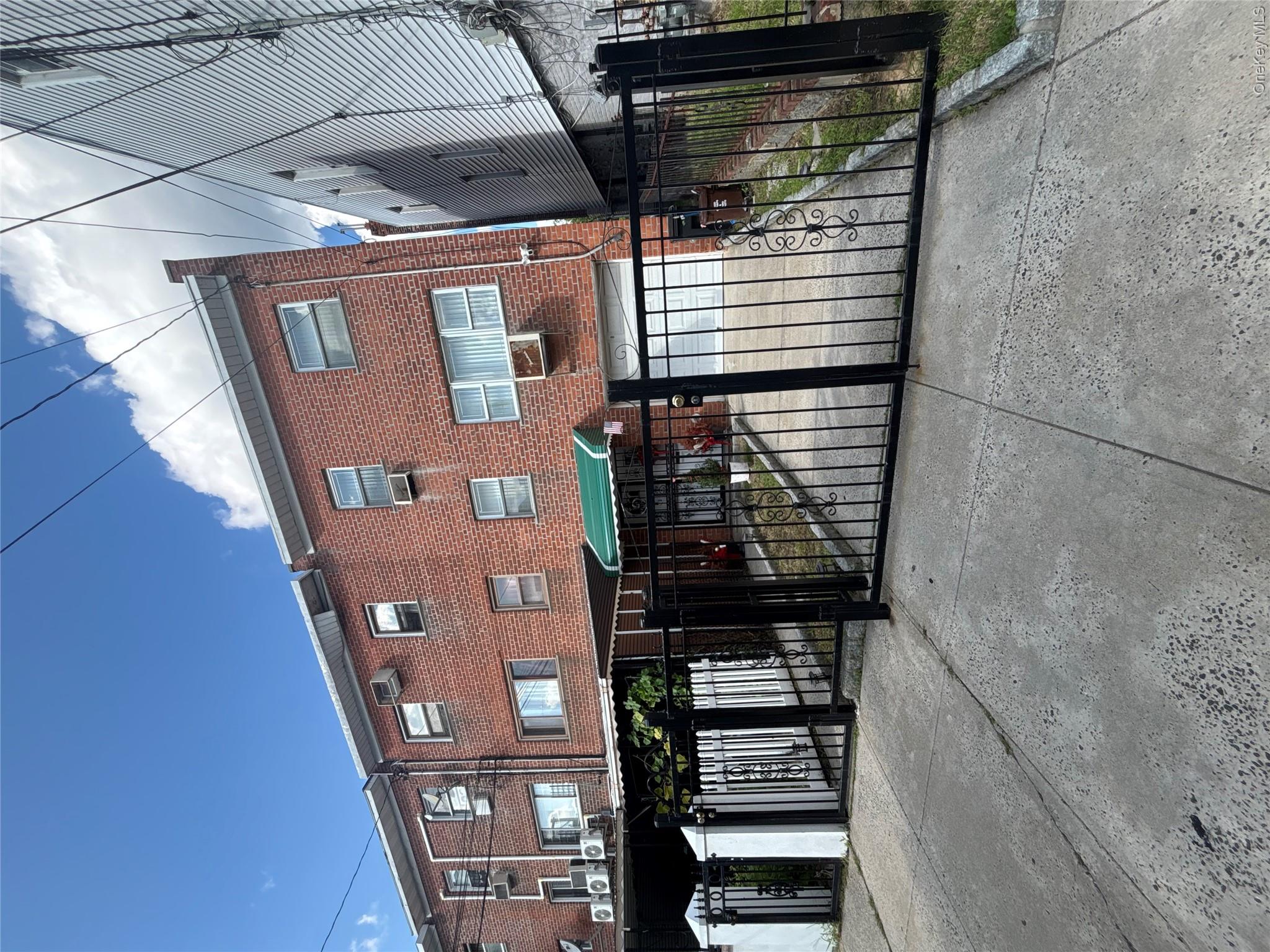 939 E 229th Street – For Sale